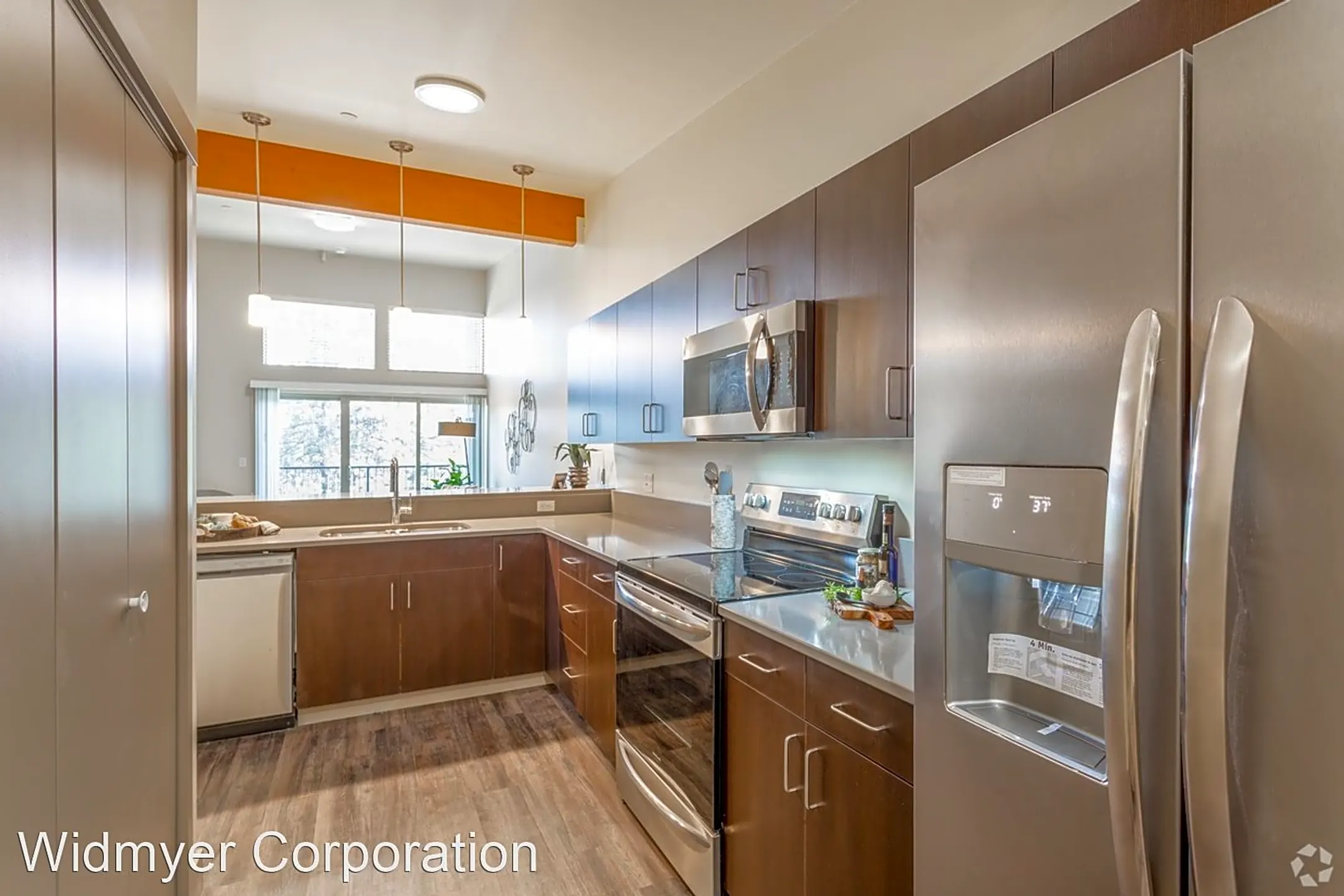 Kitchen - Lake Drive Lofts - Coeur D Alene, ID