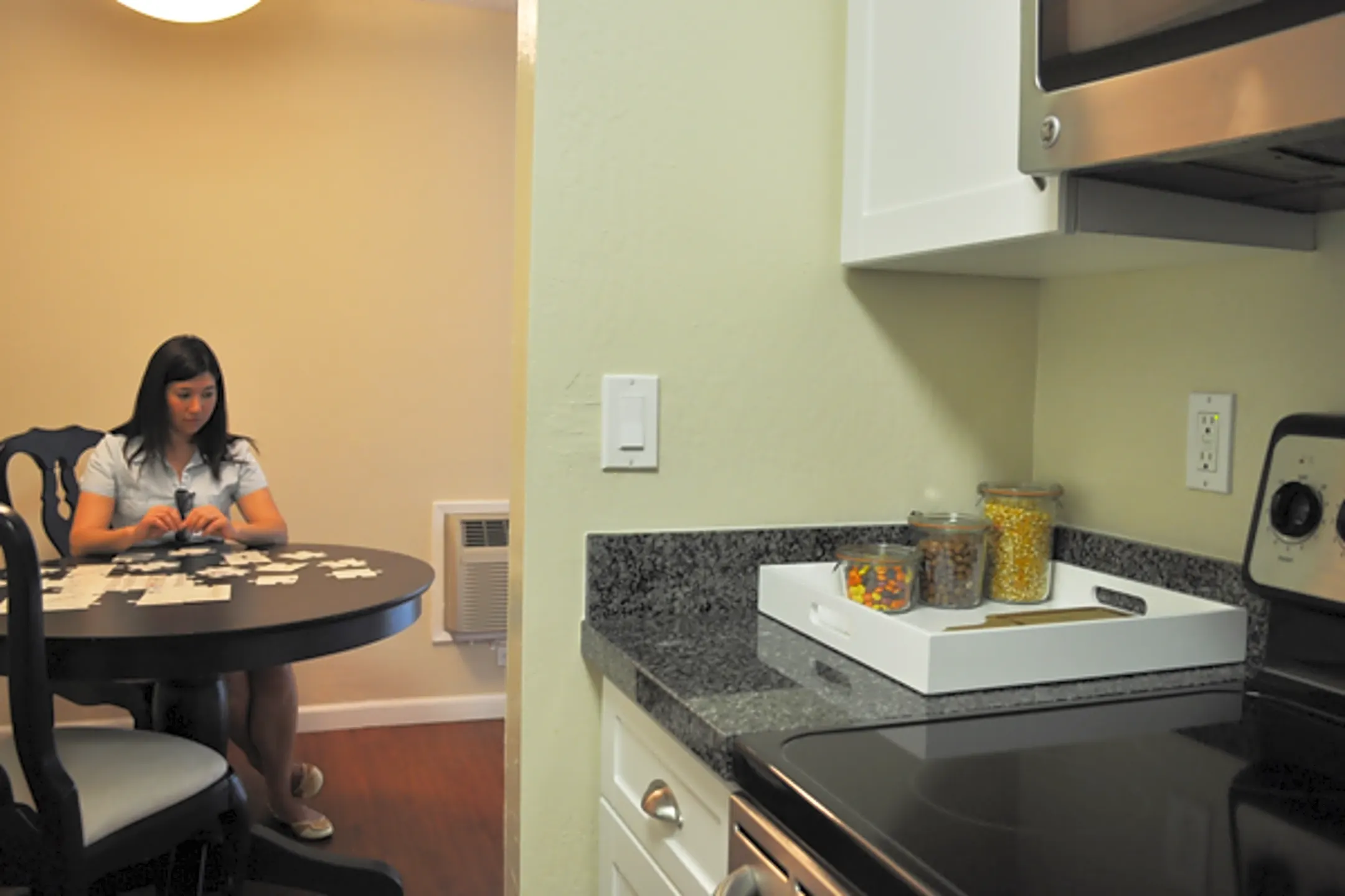 Heatherstone Apartments 877 Heatherstone Way Mountain View, CA