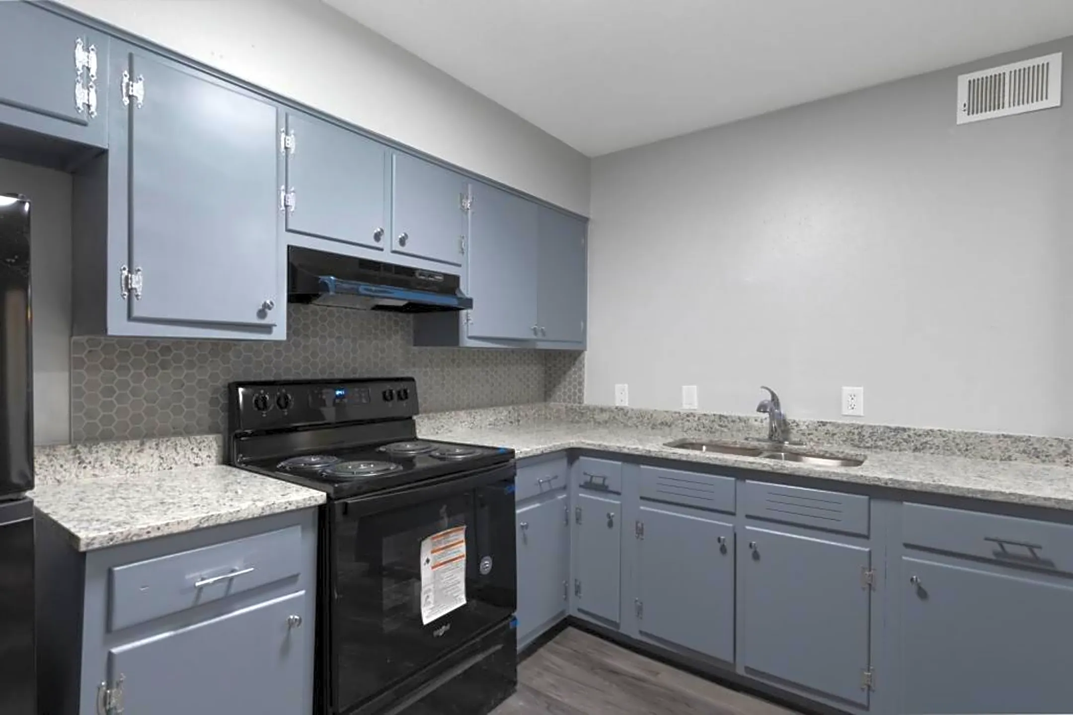 1283 E Raines Rd 1283 E Raines Rd unit 9 Memphis, TN Apartments for