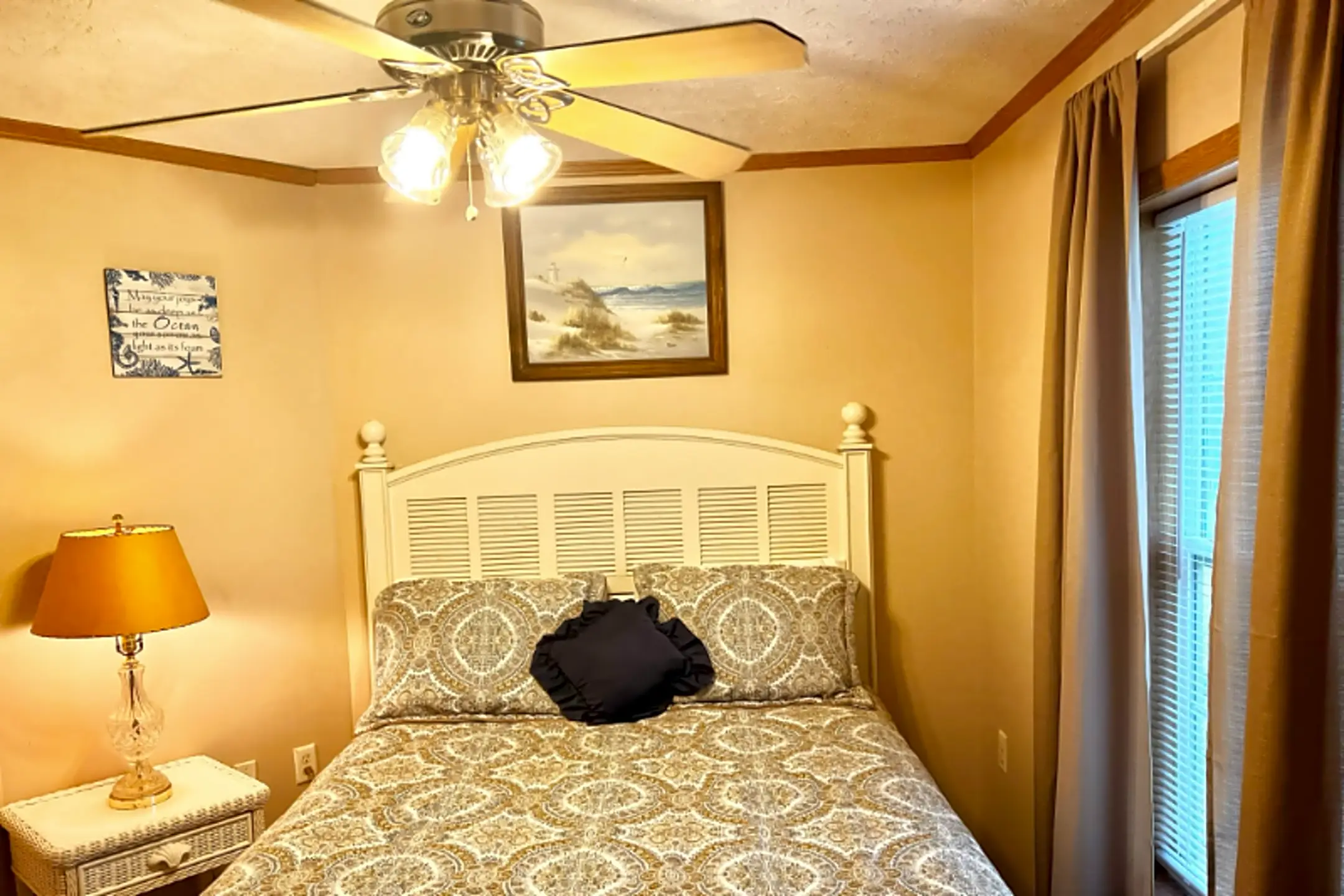 10313 Antique Rd Houses Berlin, MD 21811