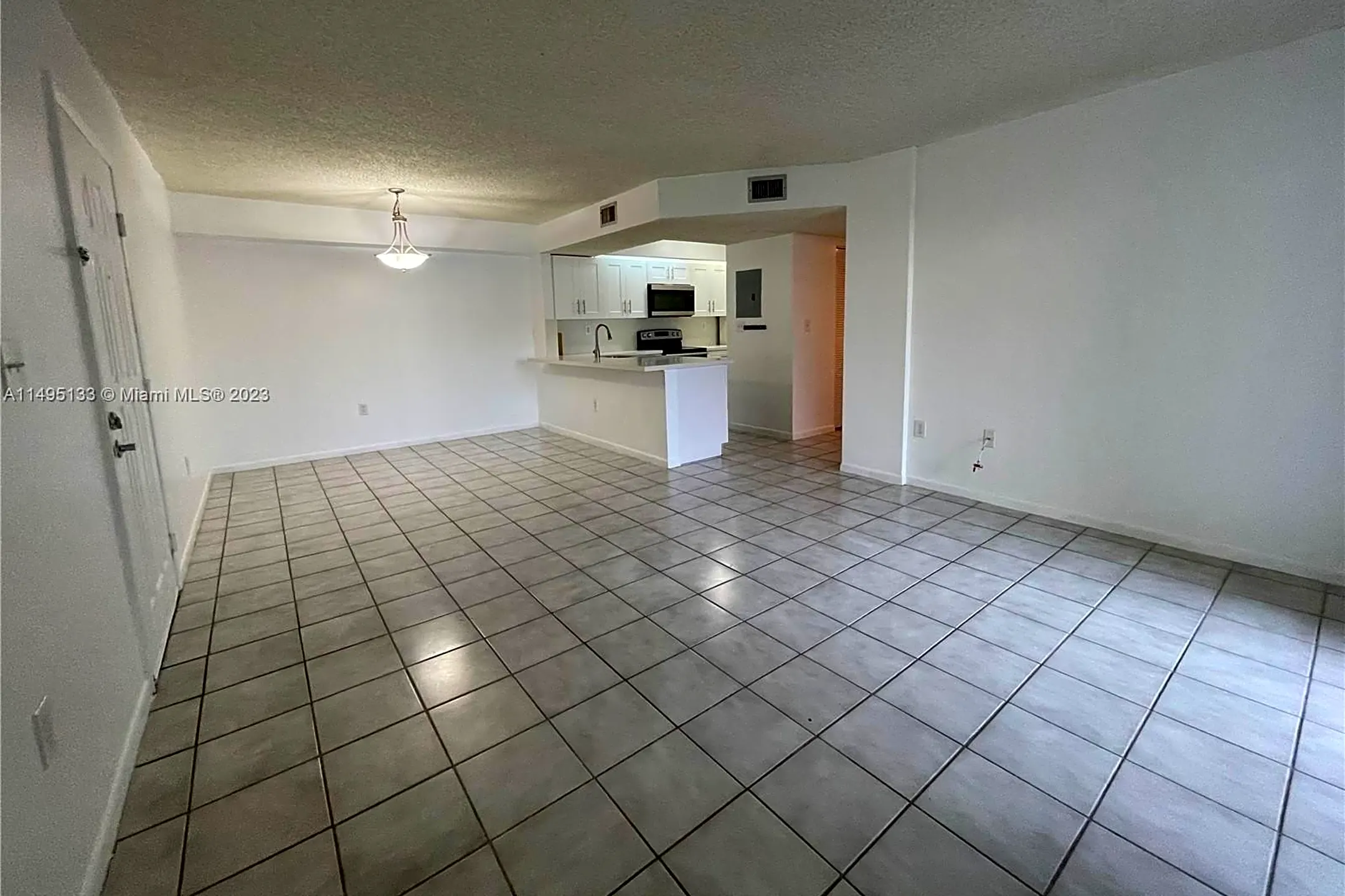 8650 SW 212th St #103 Condos - Cutler Bay, FL 33189