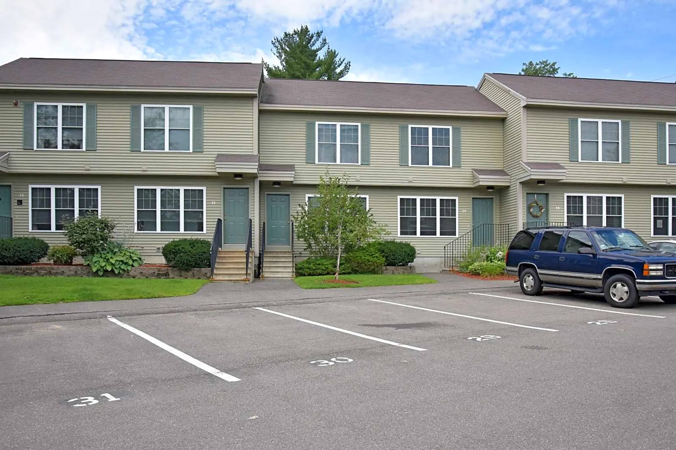 Windsor Terrace 502 West River Road Hooksett, NH Apartments for