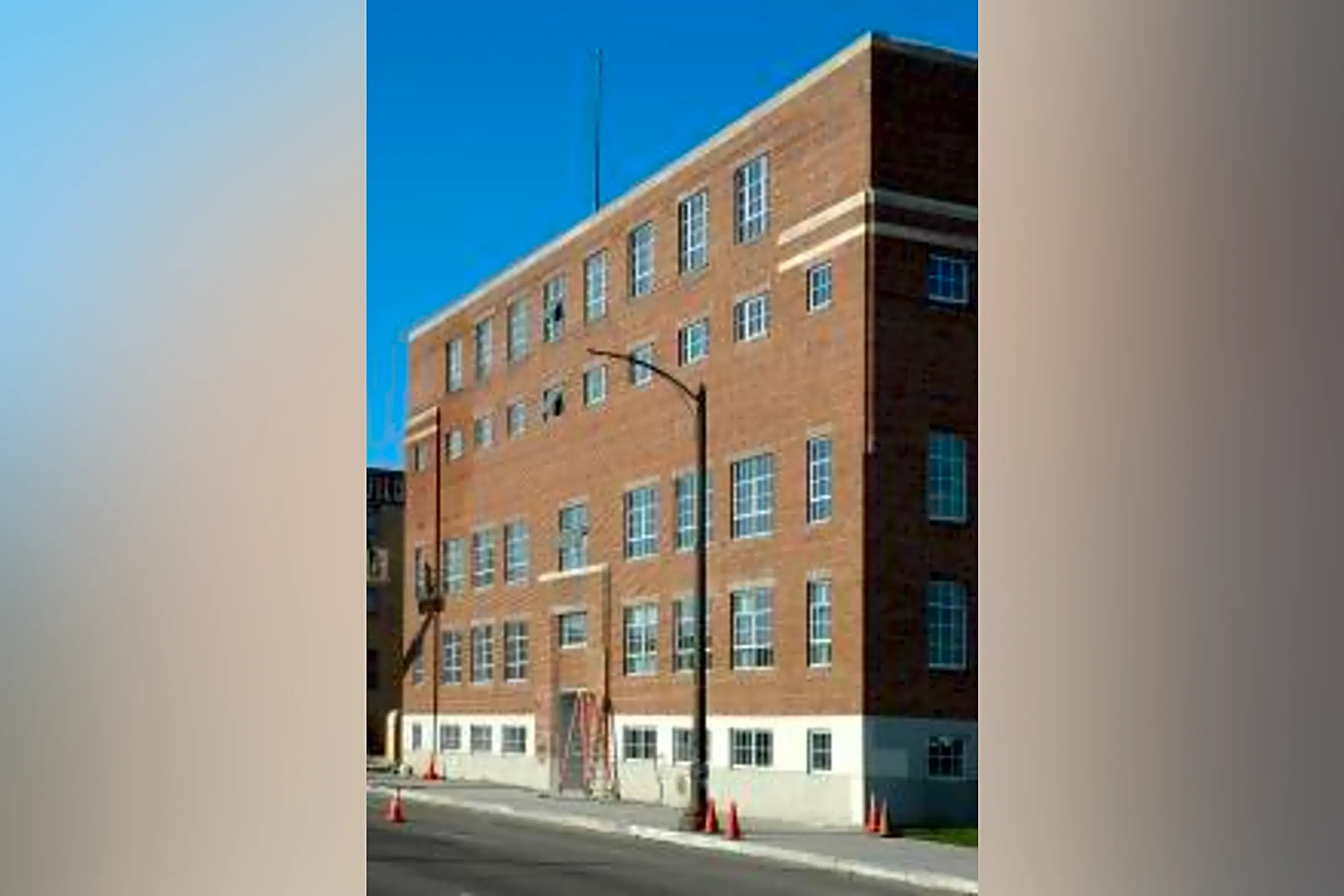 Carleton Artist Lofts 2285 University Ave W Saint Paul, MN