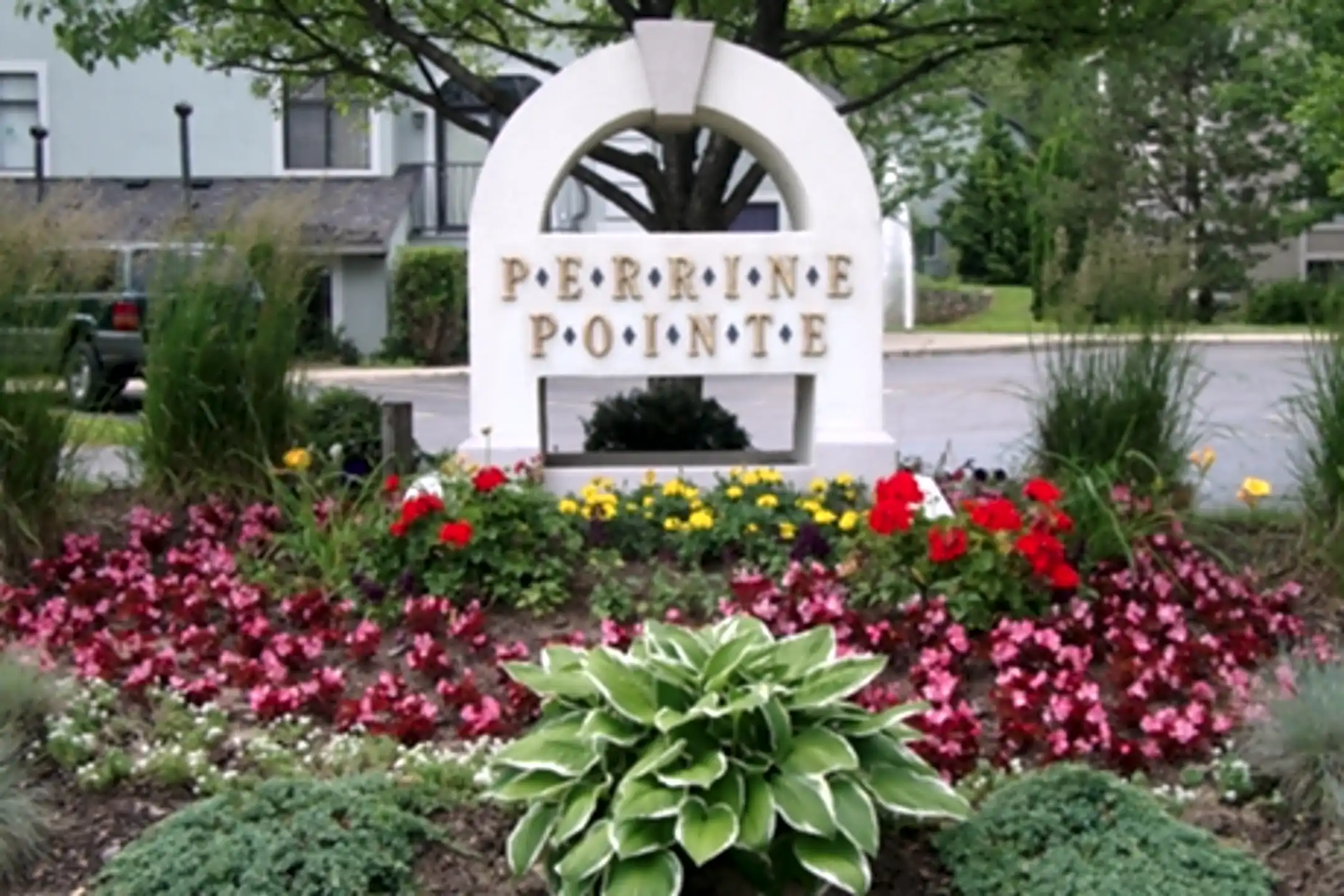 Perrine Pointe 4100 Perrine Pointe Midland, MI Apartments for Rent
