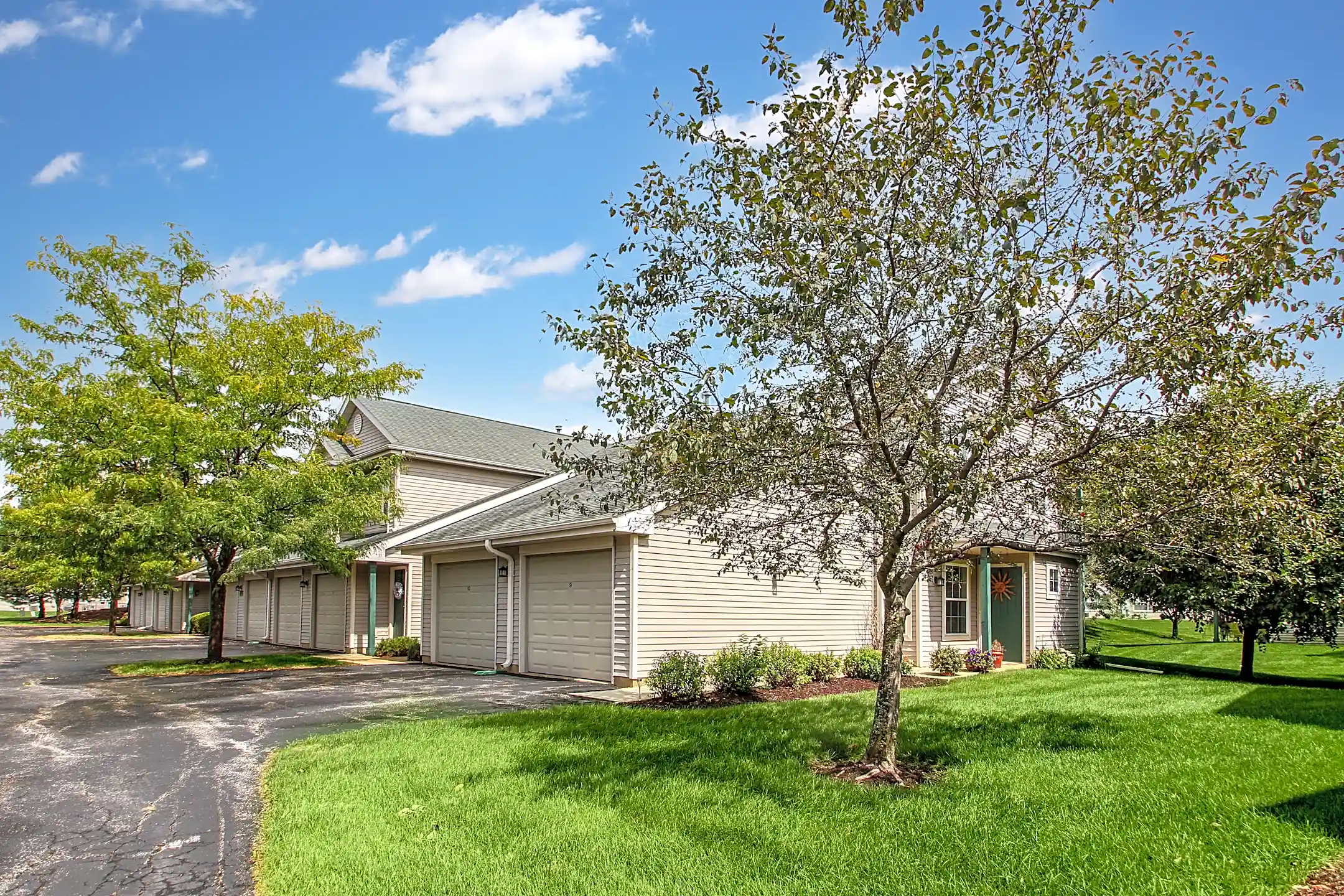 Pembrook Place 2775 Stowmarket Ave Rockford, IL Apartments for Rent