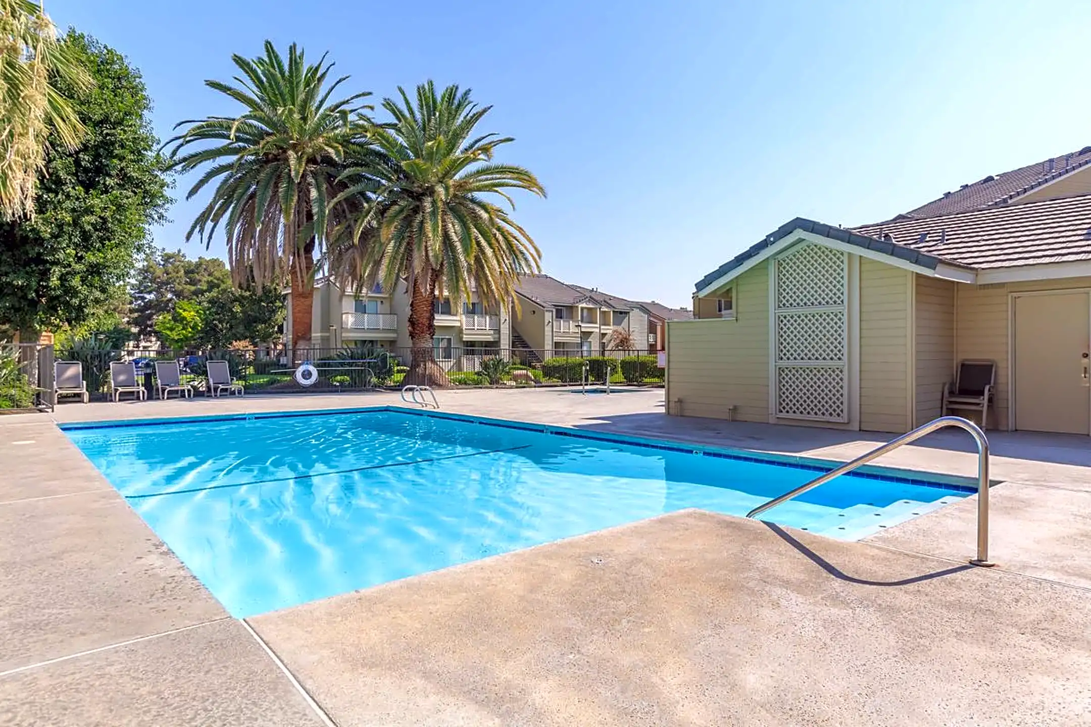 The Springs Apartment Homes Bakersfield, CA 93311