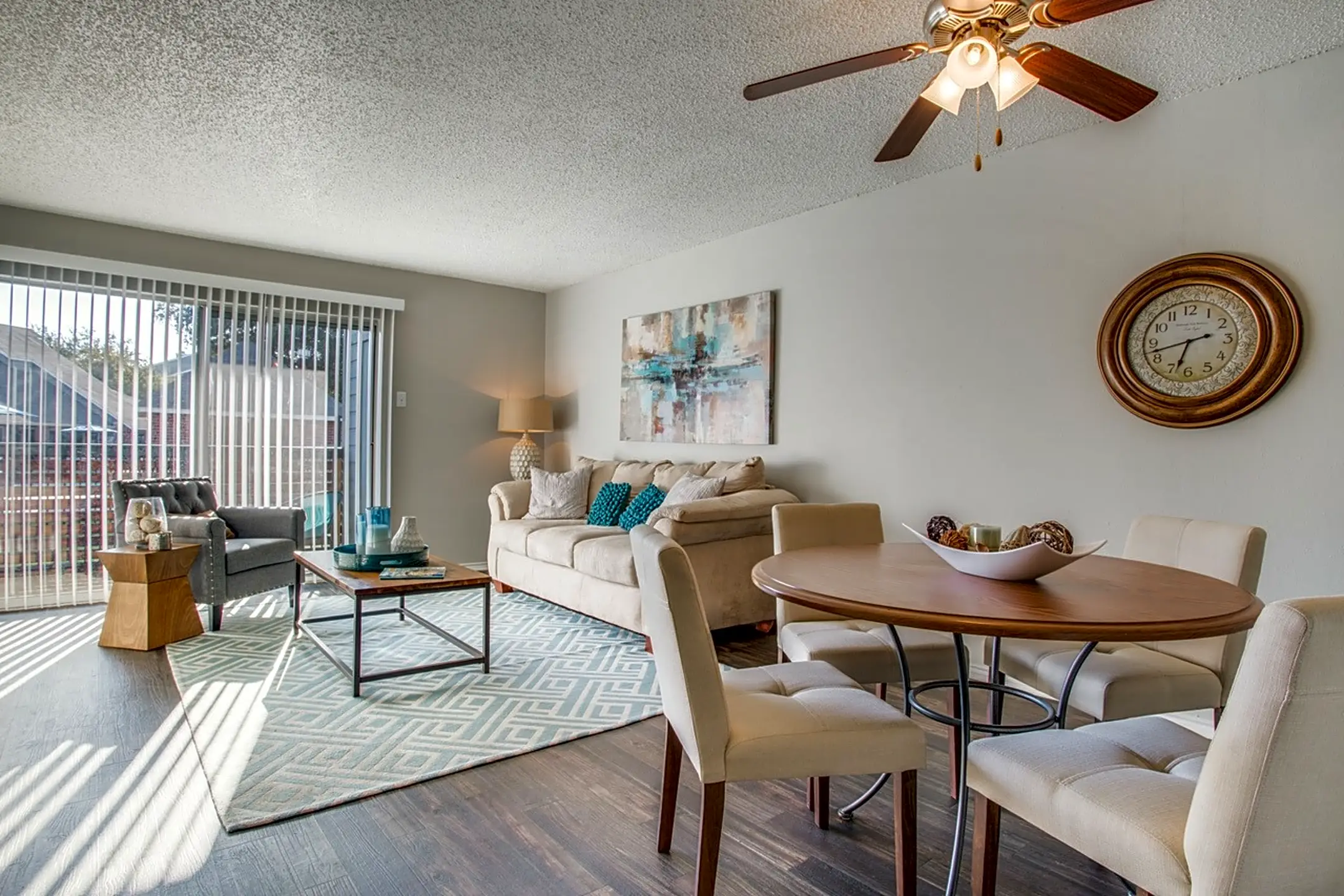 Westmoor Apartments Dallas, TX 75237