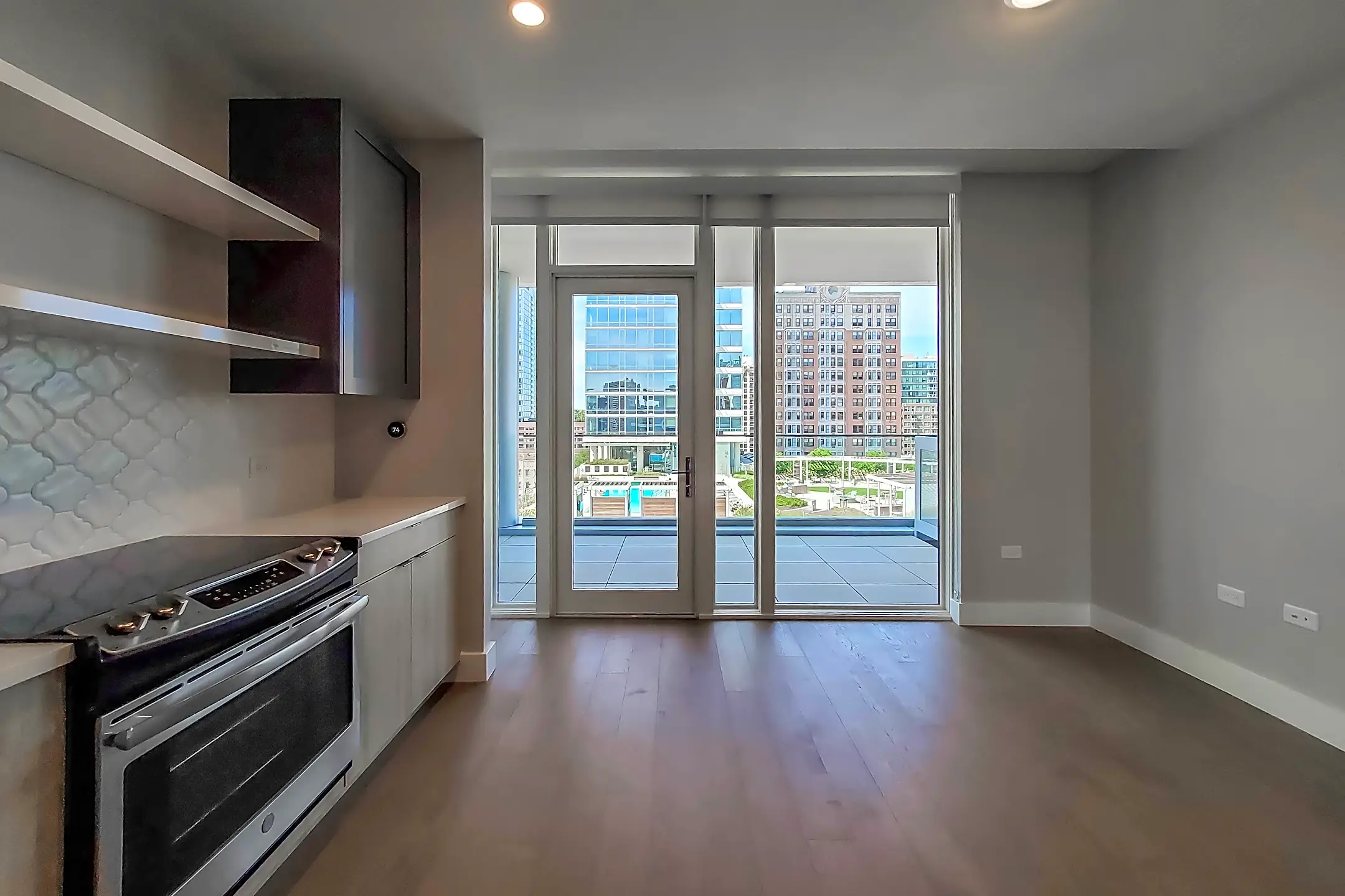 The Clark - 1201 North Clark Street | Chicago, IL Apartments for Rent