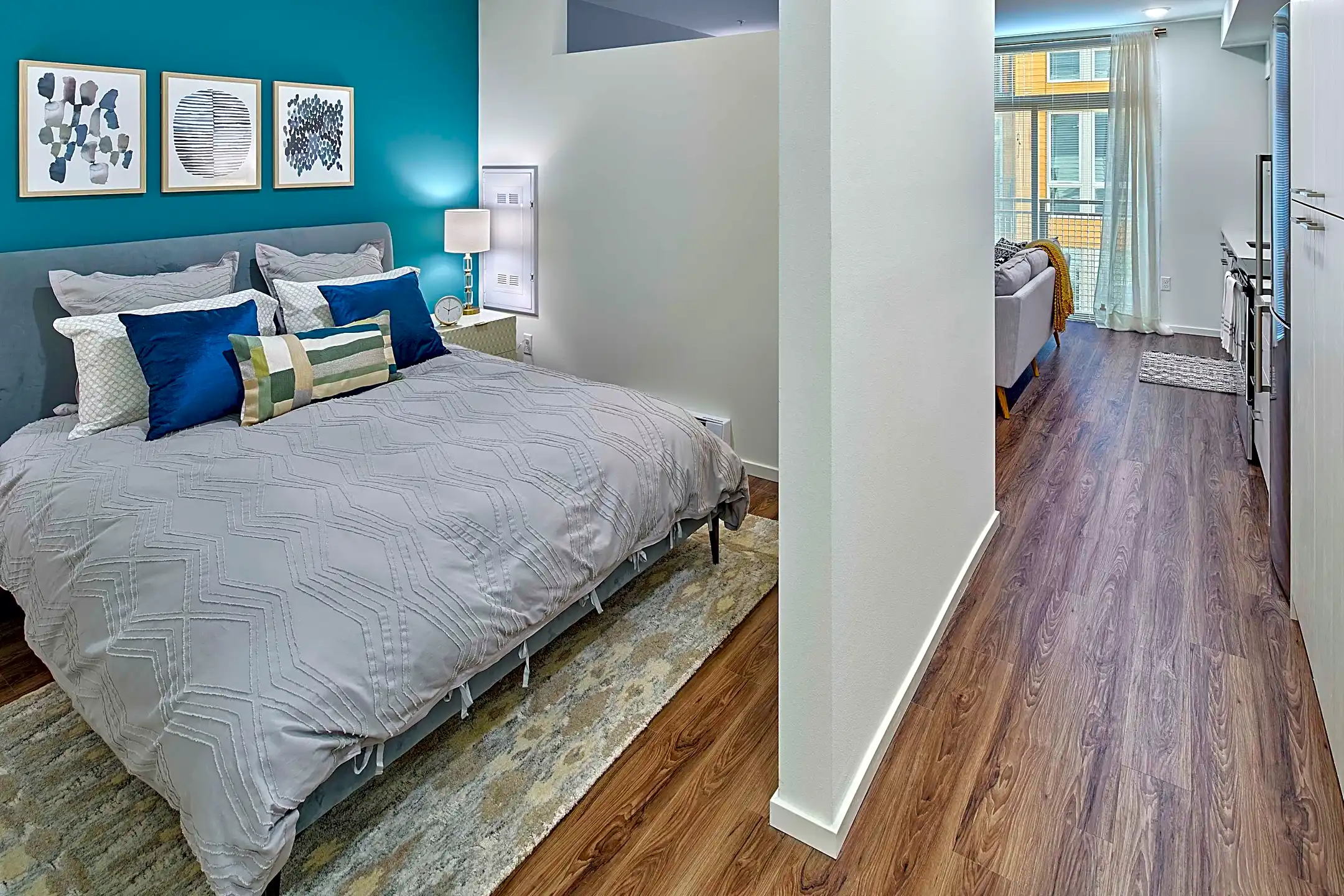 Hadley 2601 76th Avenue Southeast Mercer Island, WA Apartments for