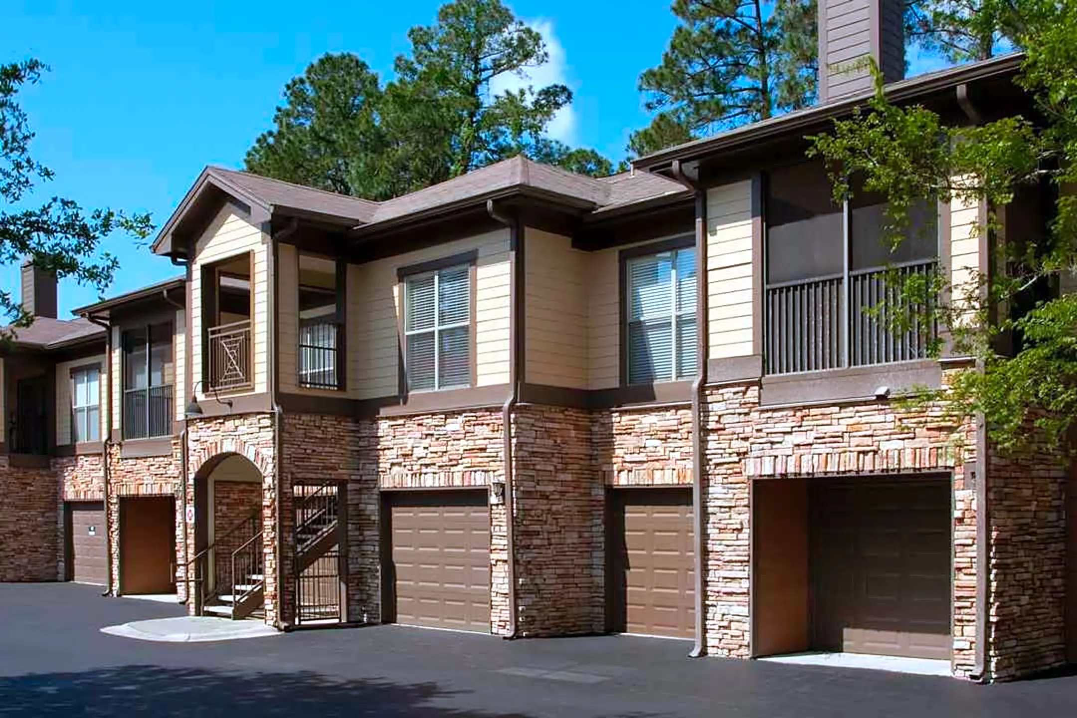 Wimberly At Deerwood - 9727 Touchton Rd | Jacksonville, FL Apartments 