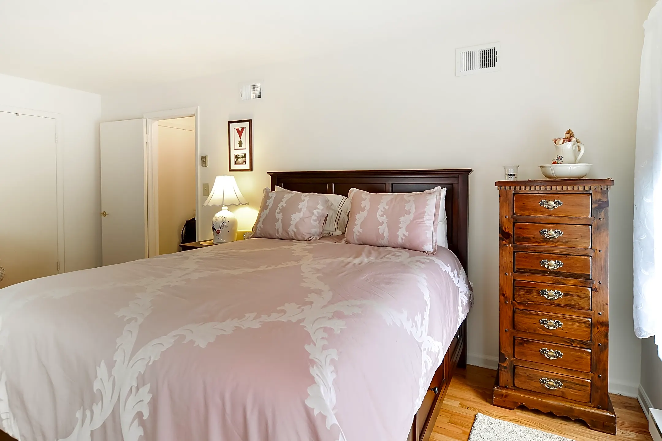 Olde East Townhouses Farmhouse Lane Building M Morristown, NJ Apartments for Rent Rent.