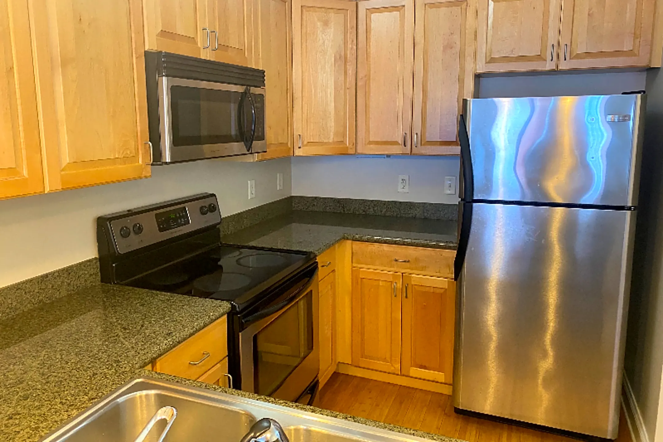 Kitchen - 1333 W Broad St - Richmond, VA