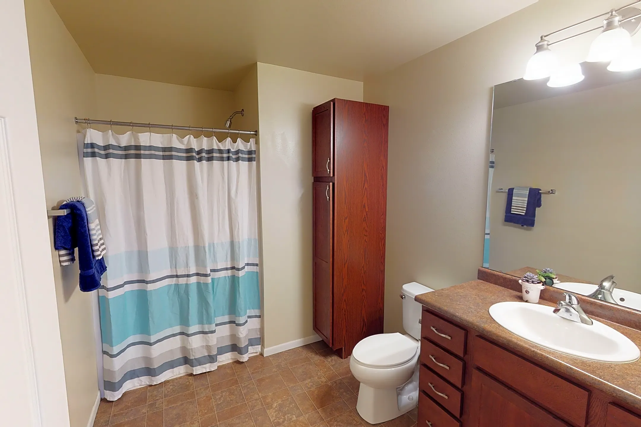 Bathroom - Tuscany Villa Townhomes - West Fargo, ND