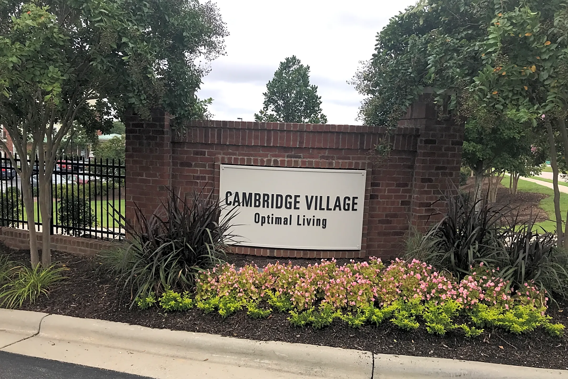 10000 cambridge village loop