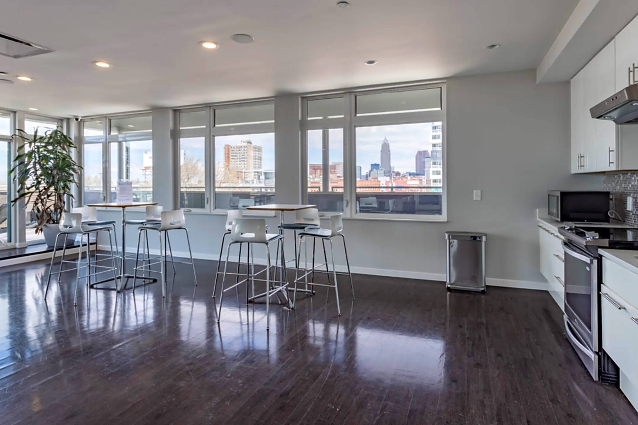 Mariners Watch Apartments 3107 Detroit Ave Cleveland, OH Apartments