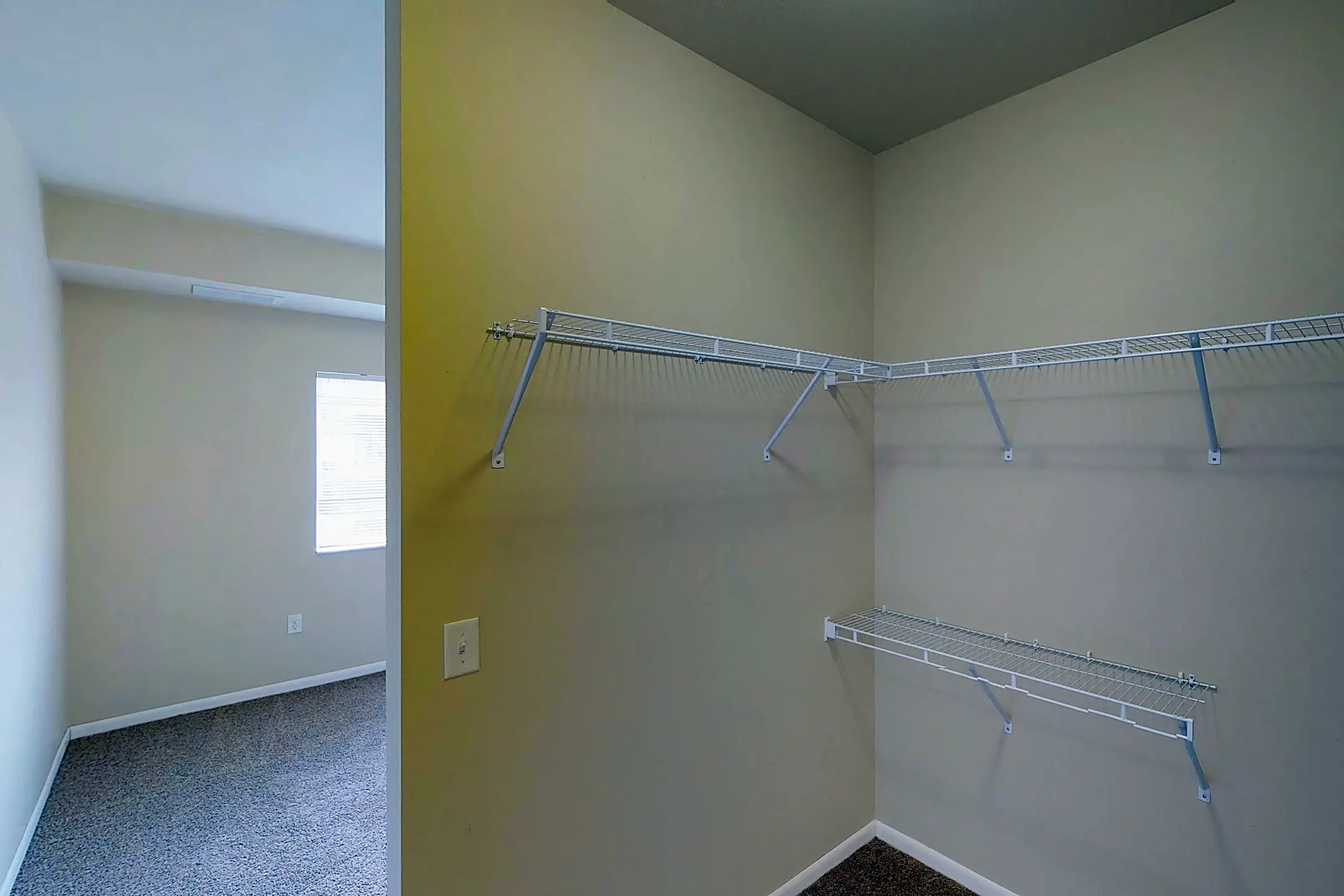 River Ridge Apartments - Bismarck, ND