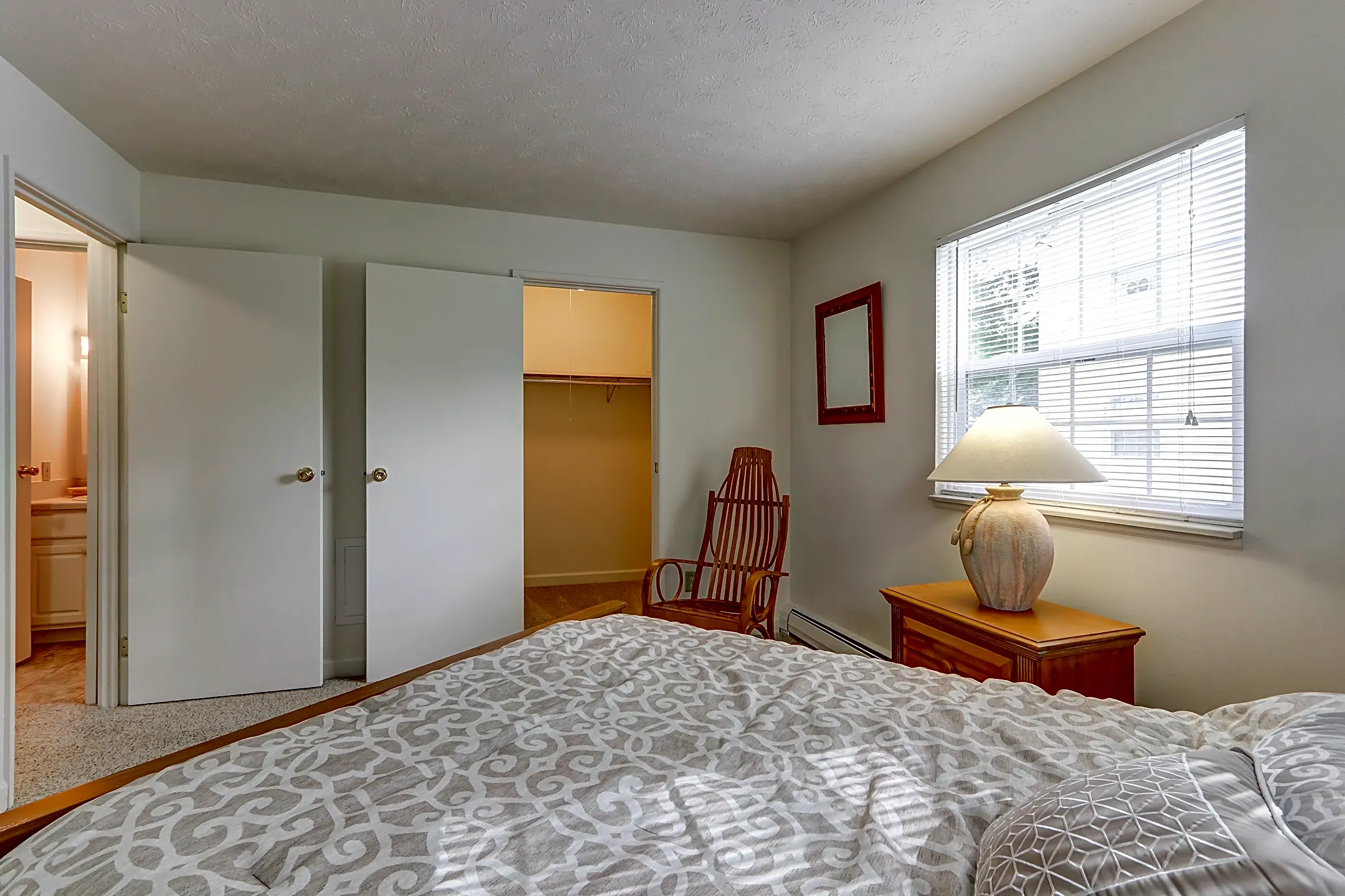 Eastwood Arms Apartments Niles, OH 44446