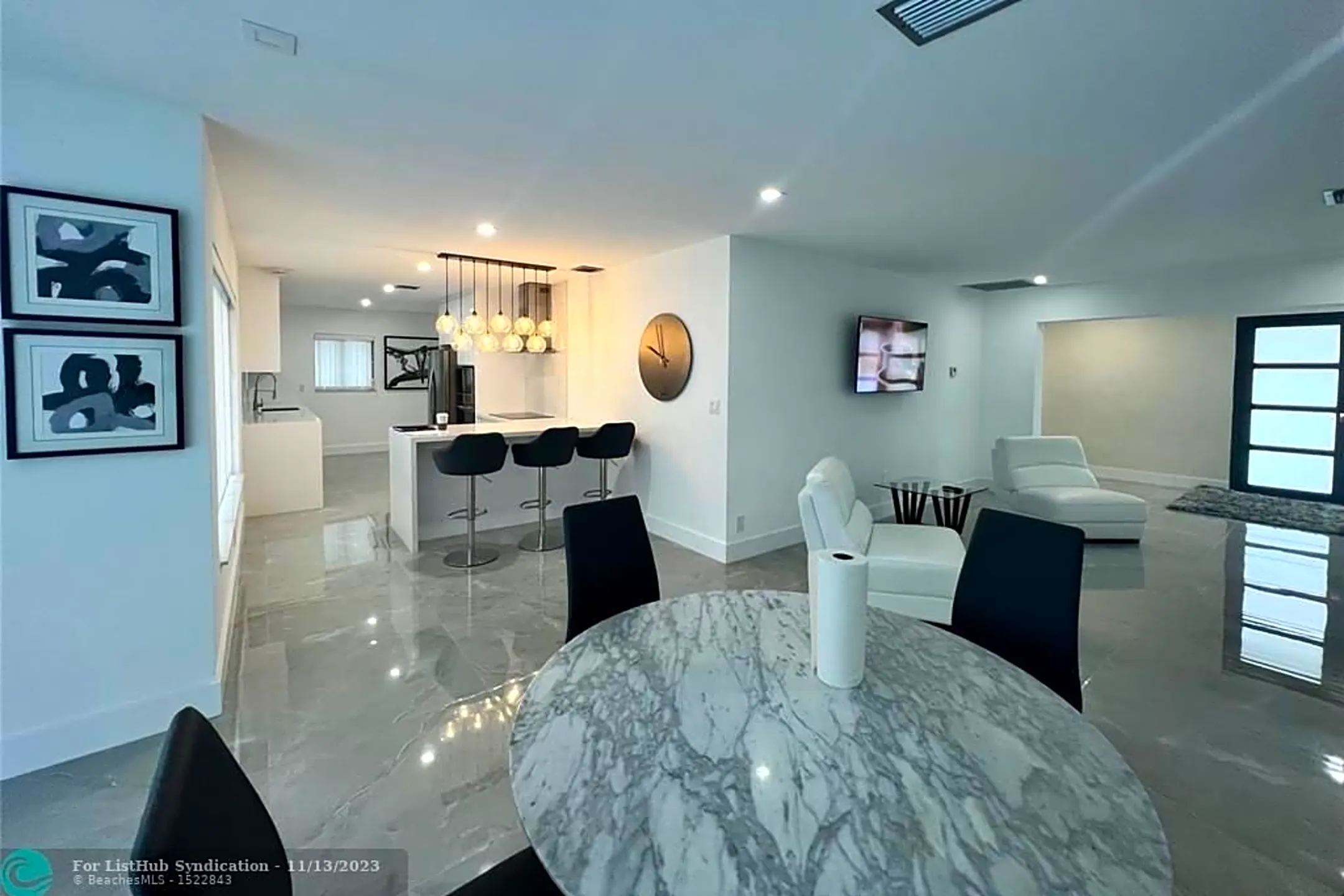 Dining Room - 2632 NE 29th Ct - Fort Lauderdale, FL