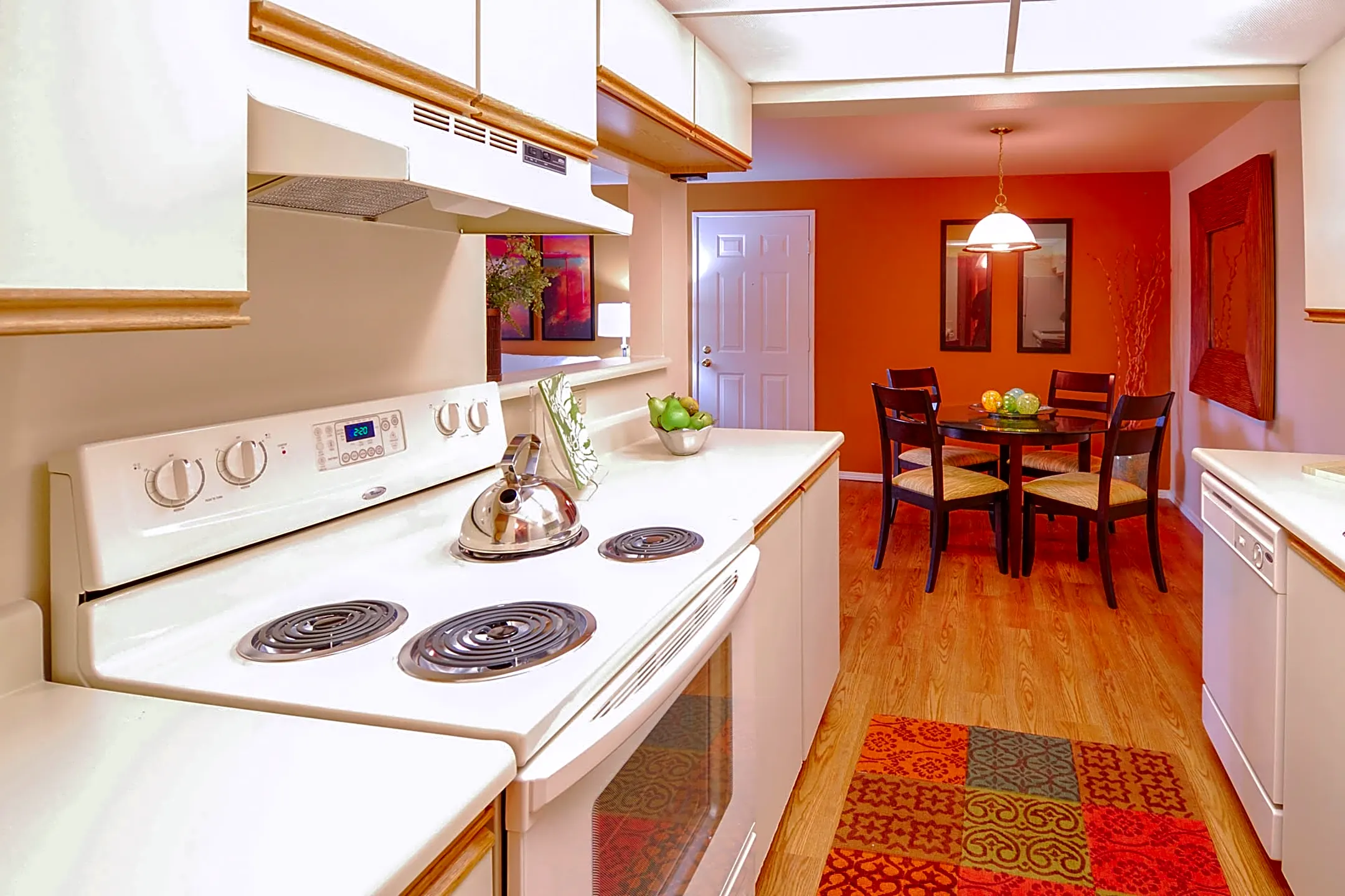 Ballinger Commons Shoreline, WA 98133