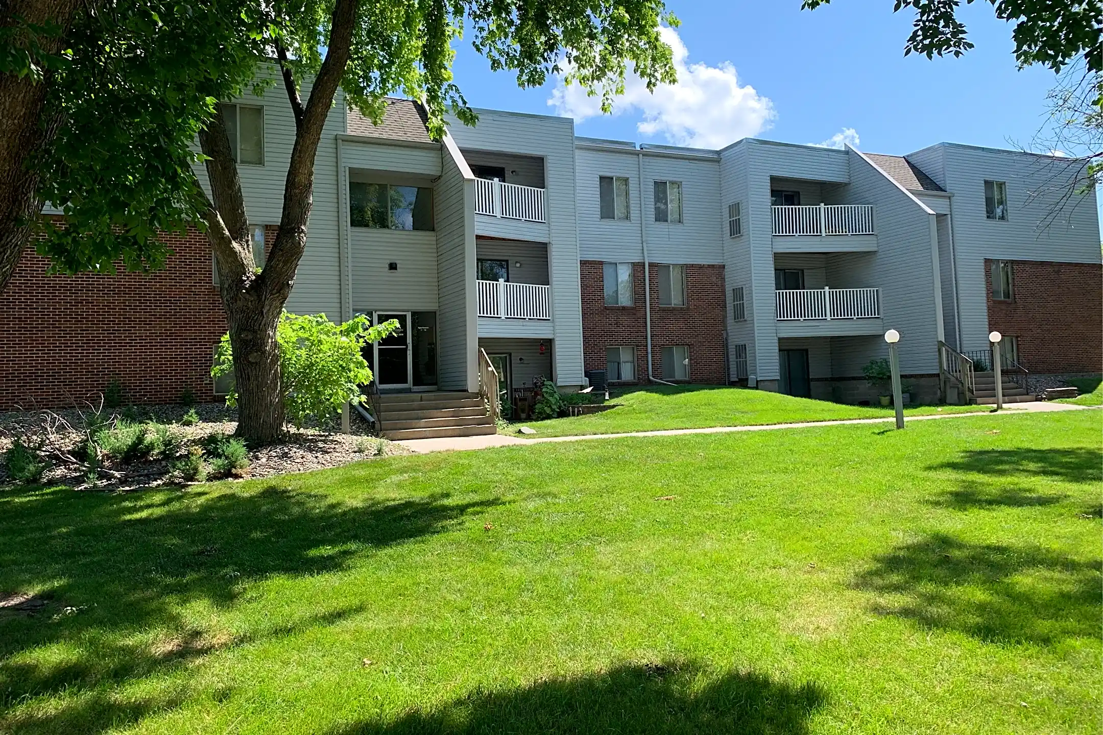 Regency V Apartments
