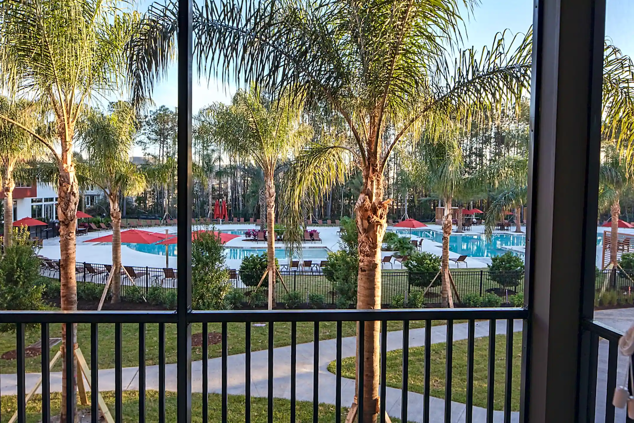 Luxor Club Jacksonville, FL 32258