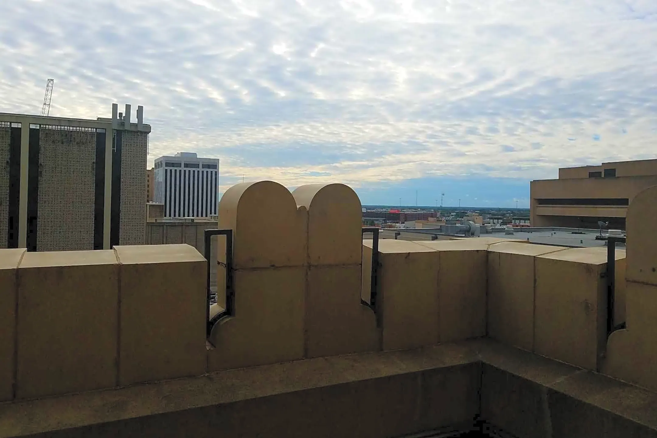 Patio / Deck - Dallas Power & Light Buildings - Dallas, TX