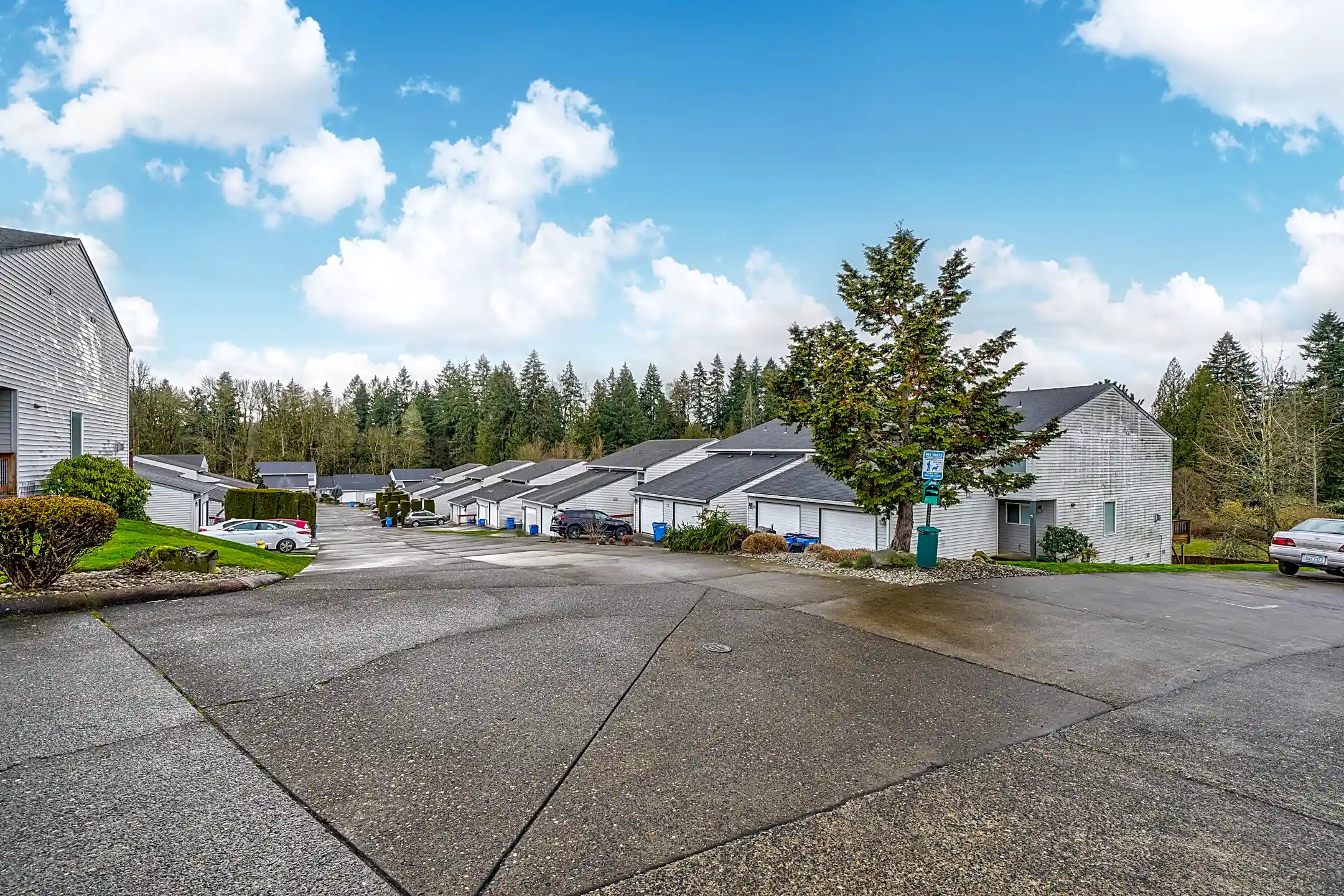 Whipple Creek Village 2019 NE 179th St Ridgefield, WA Apartments