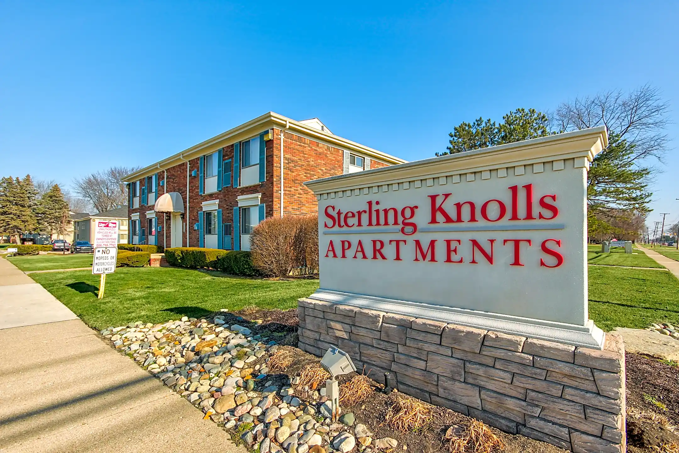 Sterling Knolls Sterling Heights, MI 48312