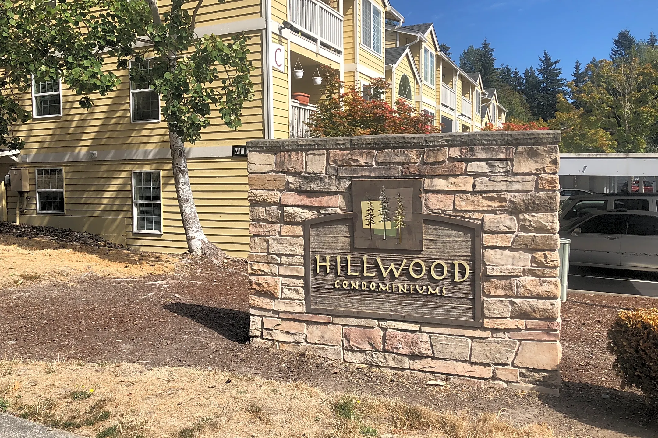 Hillwood Condominiums Apartments Des Moines, WA 98198