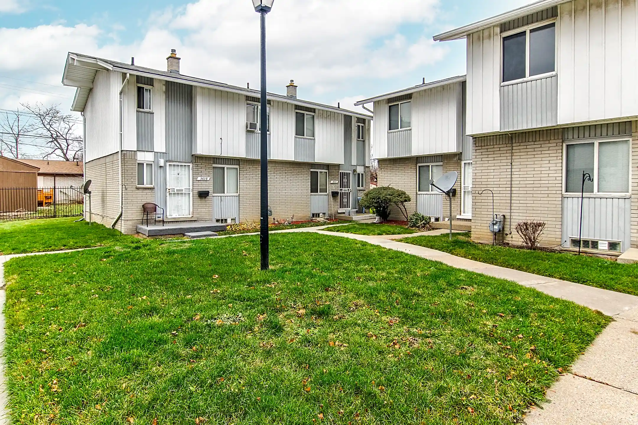 Parklane Townhouses 3674 Middlebelt Rd Inkster, MI Apartments for Rent Rent.