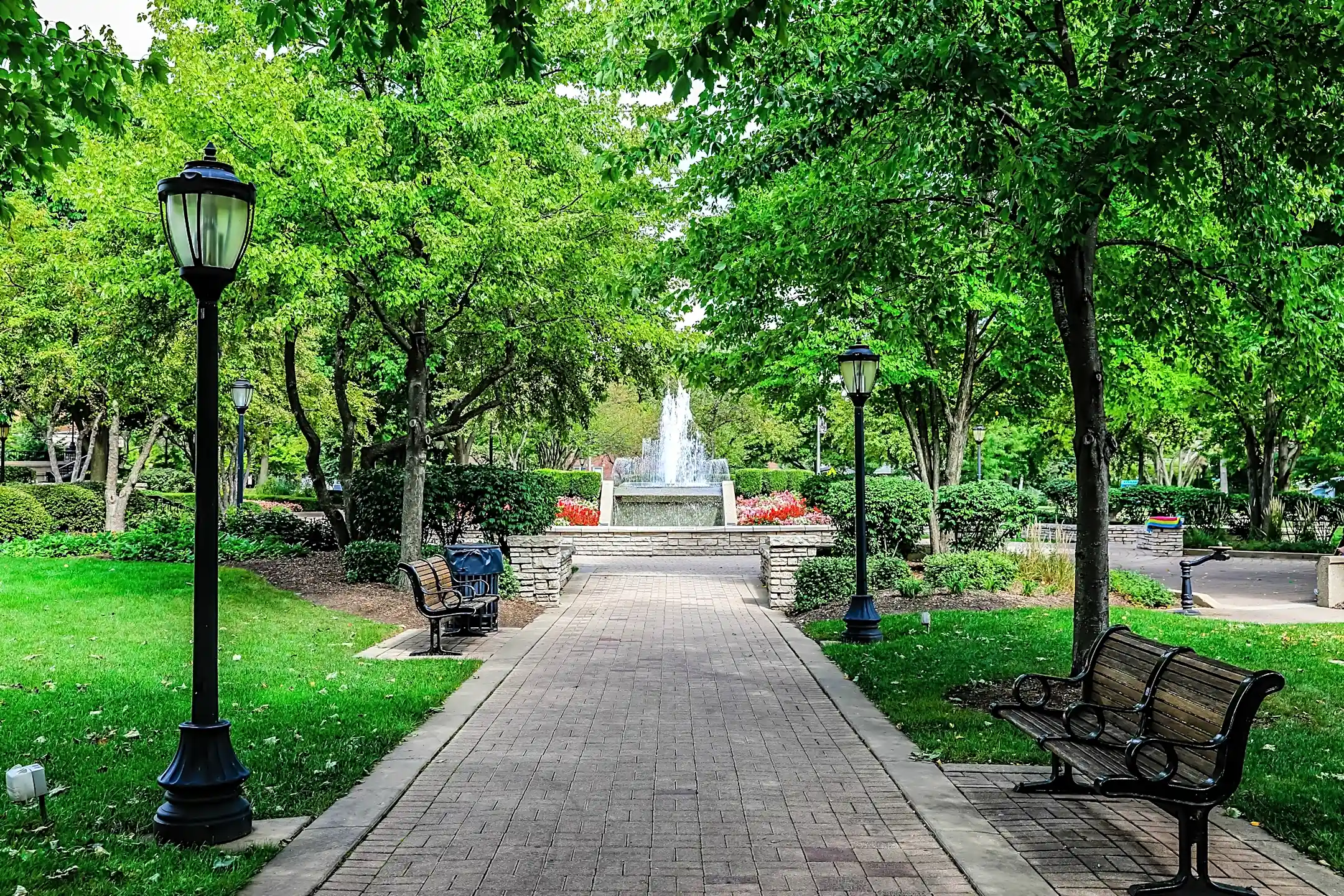 Hancock Square at Arlington Station 200 N Arlington Heights Rd