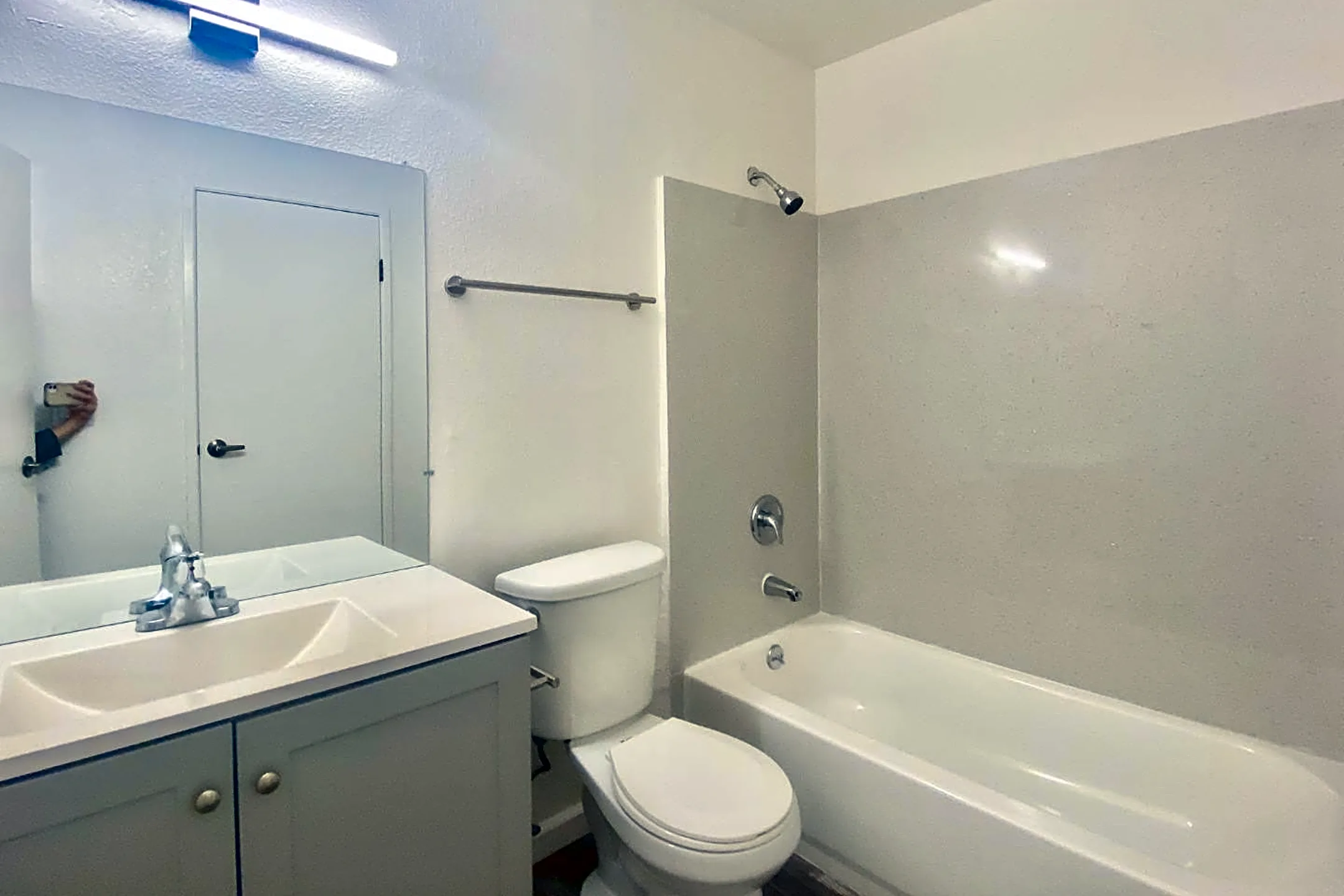 231 Dixon Landing Rd Apartments Milpitas, CA 95035