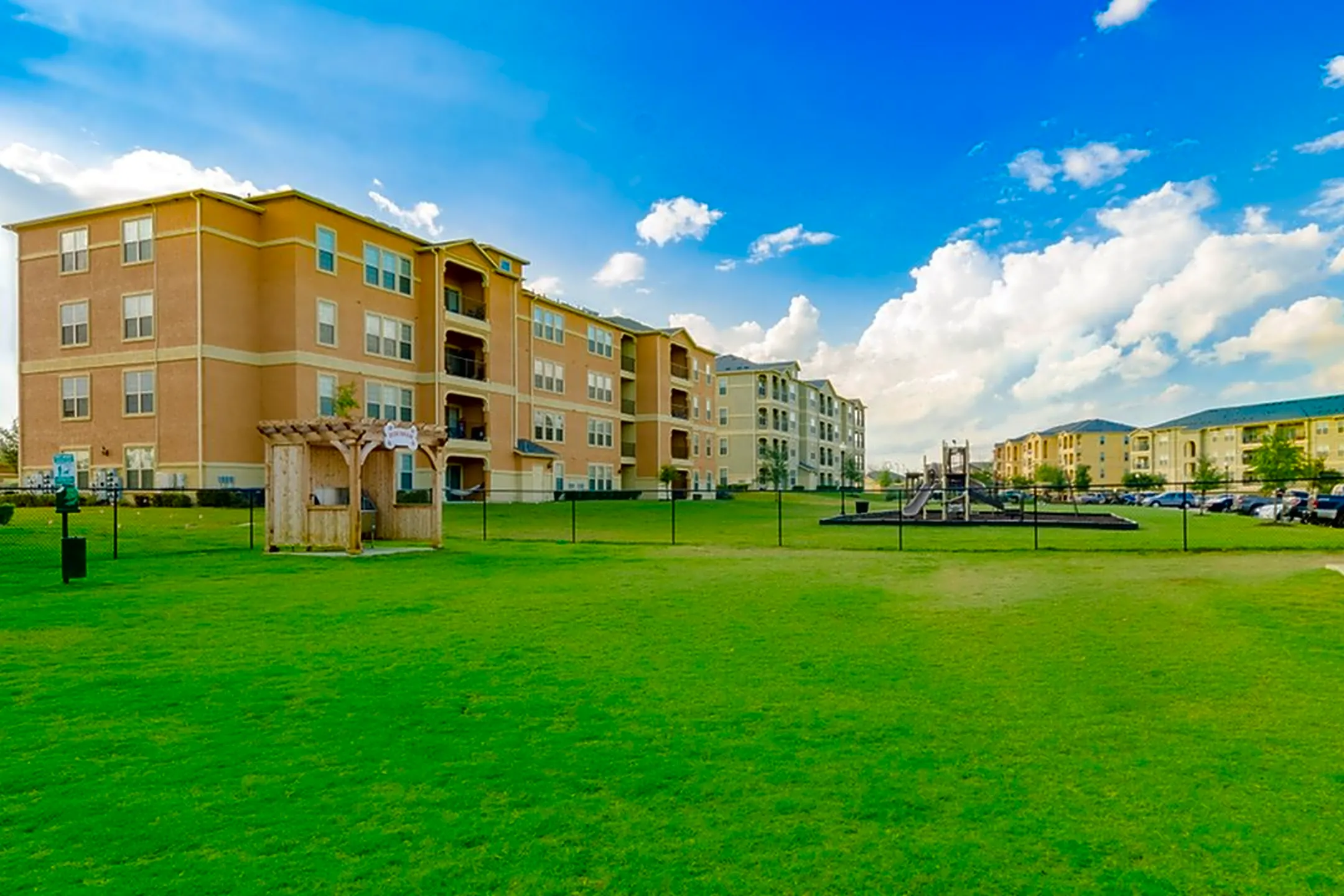 Briggs Ranch Apartments