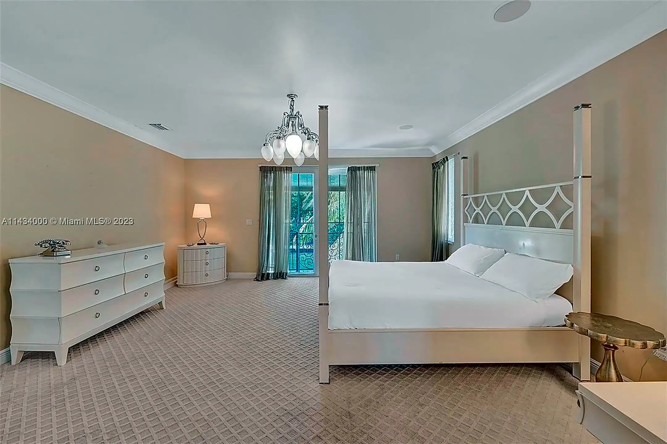 Living Room - 3443 NE 171 St - Miami, FL