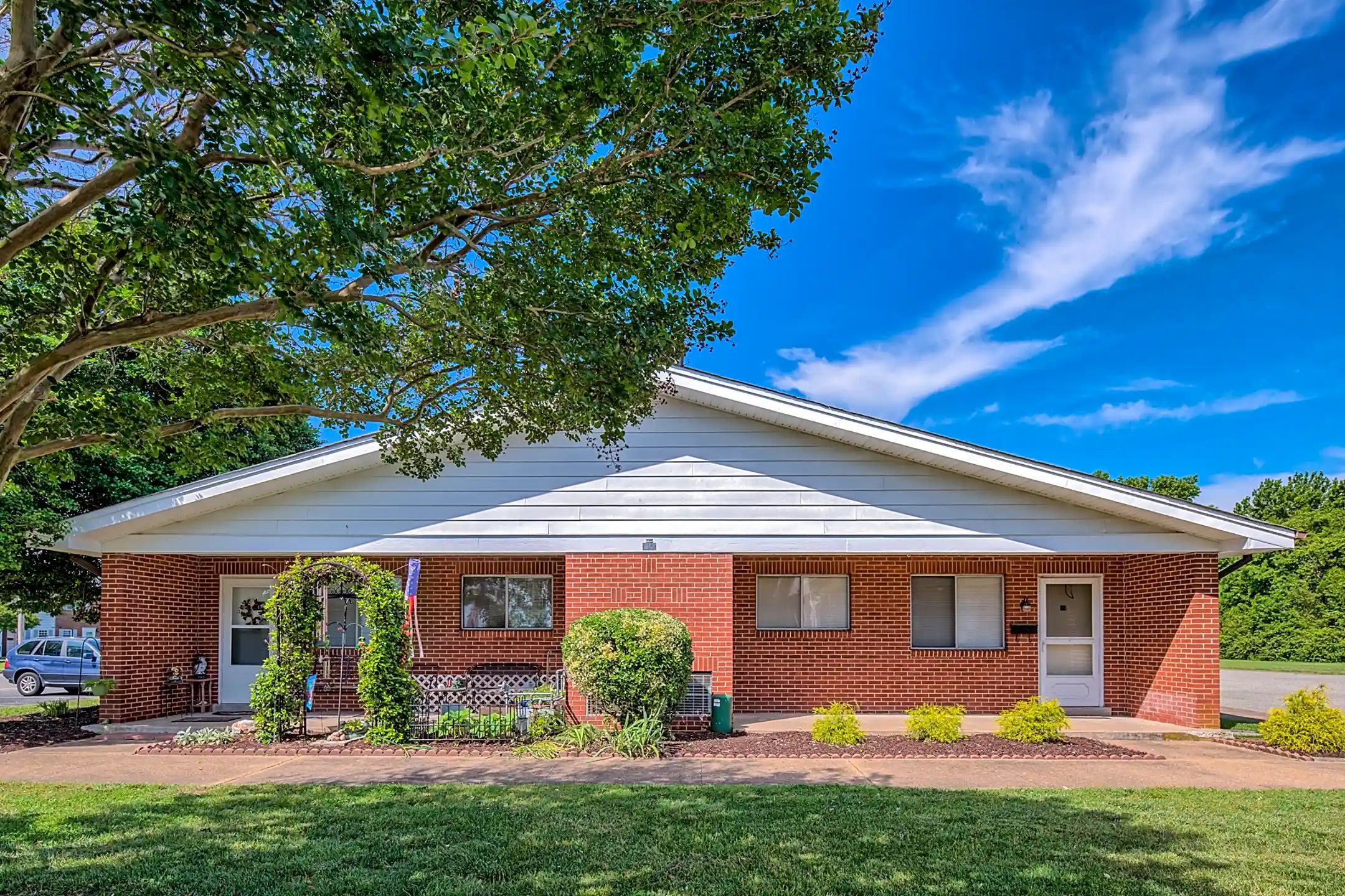 Country Club Apartments 115 Tide Mill Ln Hampton, VA Apartments for