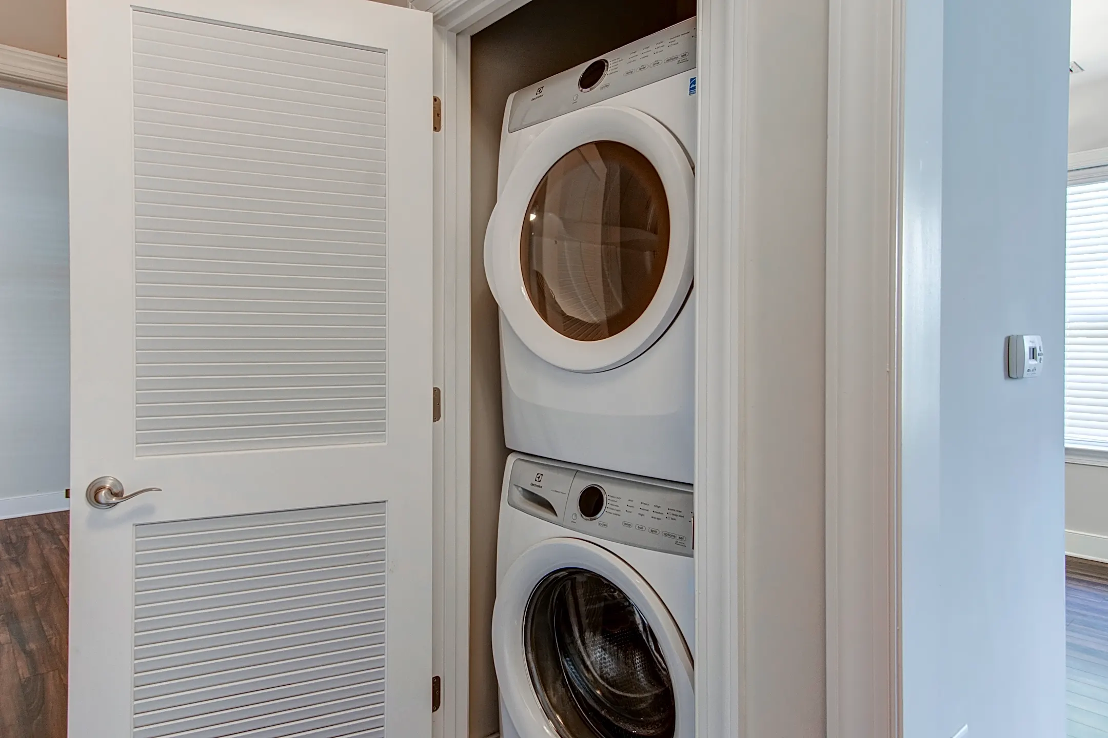 Carytown Crossing 3500 Kensington Avenue Richmond, VA Apartments