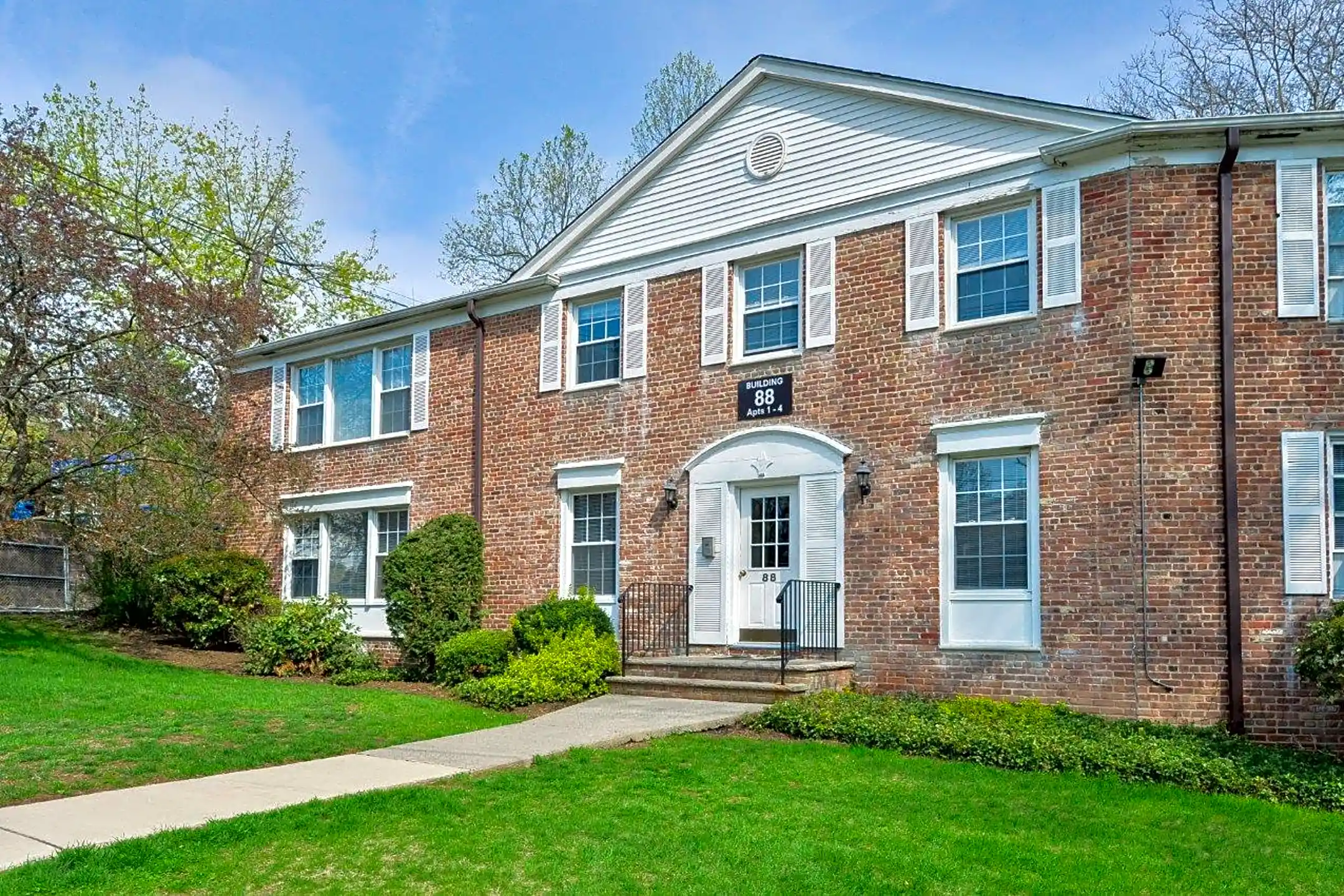 Short Hills Village Apartment Homes 7288 Woodland Road Short Hills