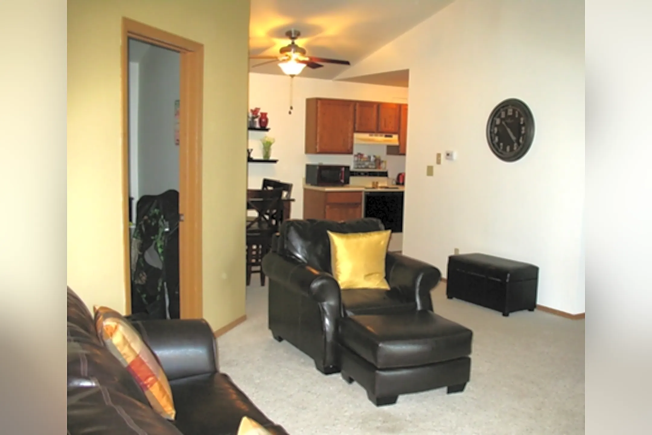 Bridlewood Apartment Homes N30 W23861 Green Road Pewaukee, WI