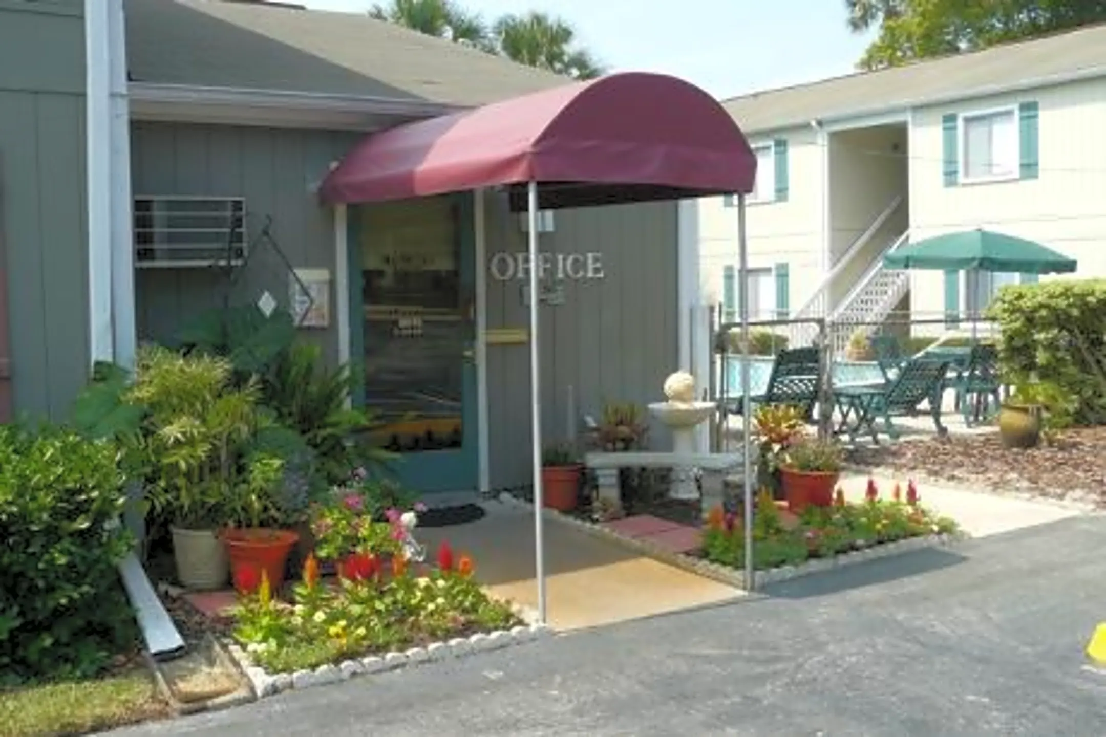 Lyn Gardens Apartments Deland, FL 32724