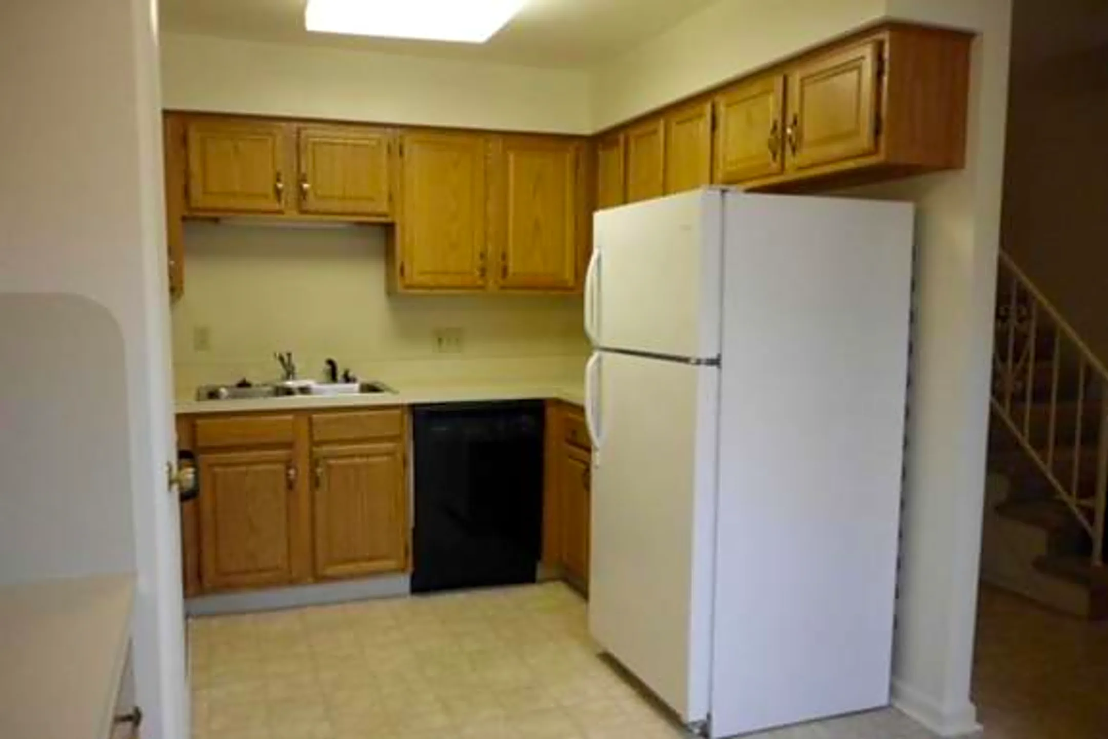 Chateau D'Eden 1501 Butter Rd Lancaster, PA Apartments for Rent Rent.