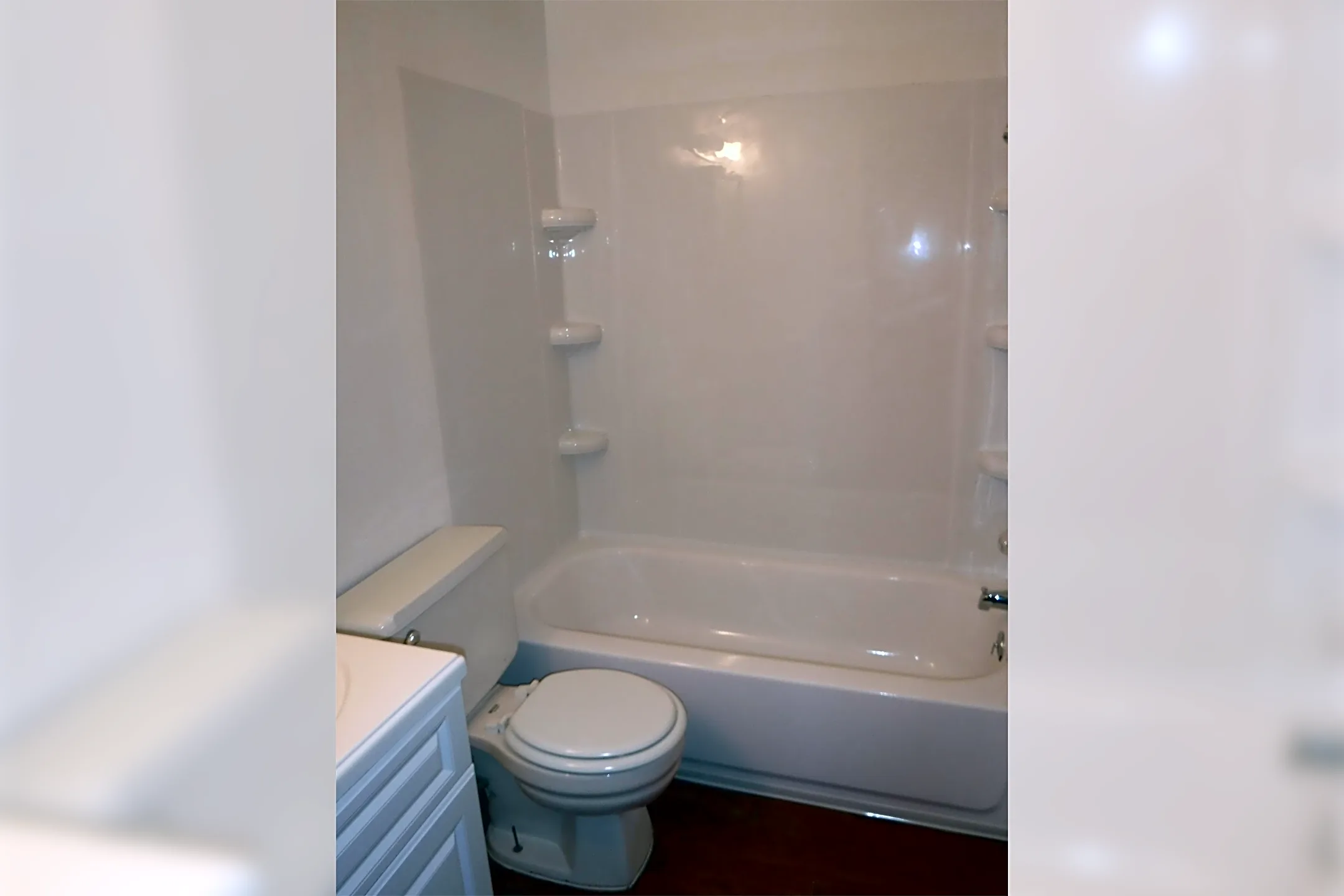 939 E Colonial Manor Dr Apartments Greensburg, IN 47240