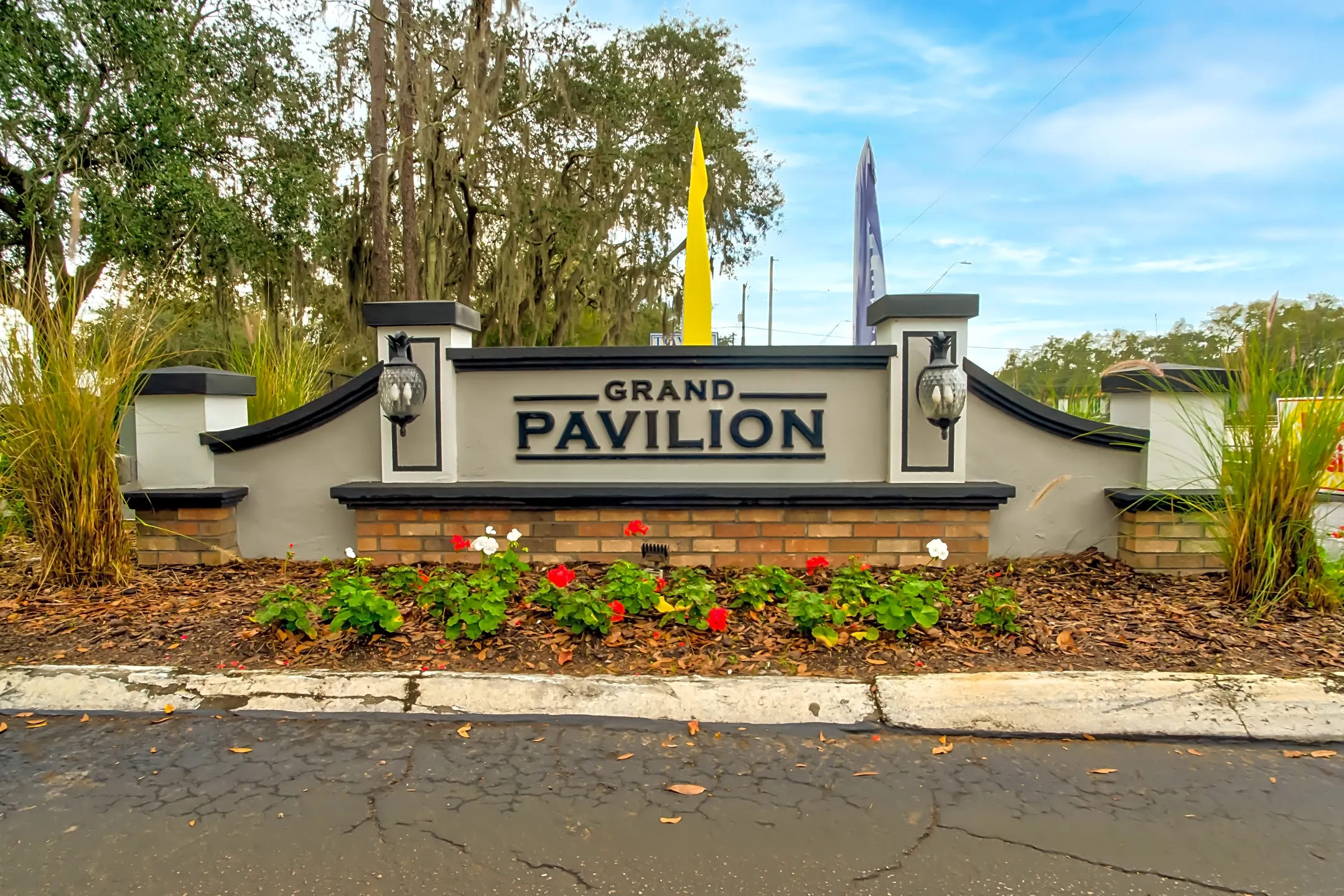 Community Signage - Grand Pavilion - Tampa, FL