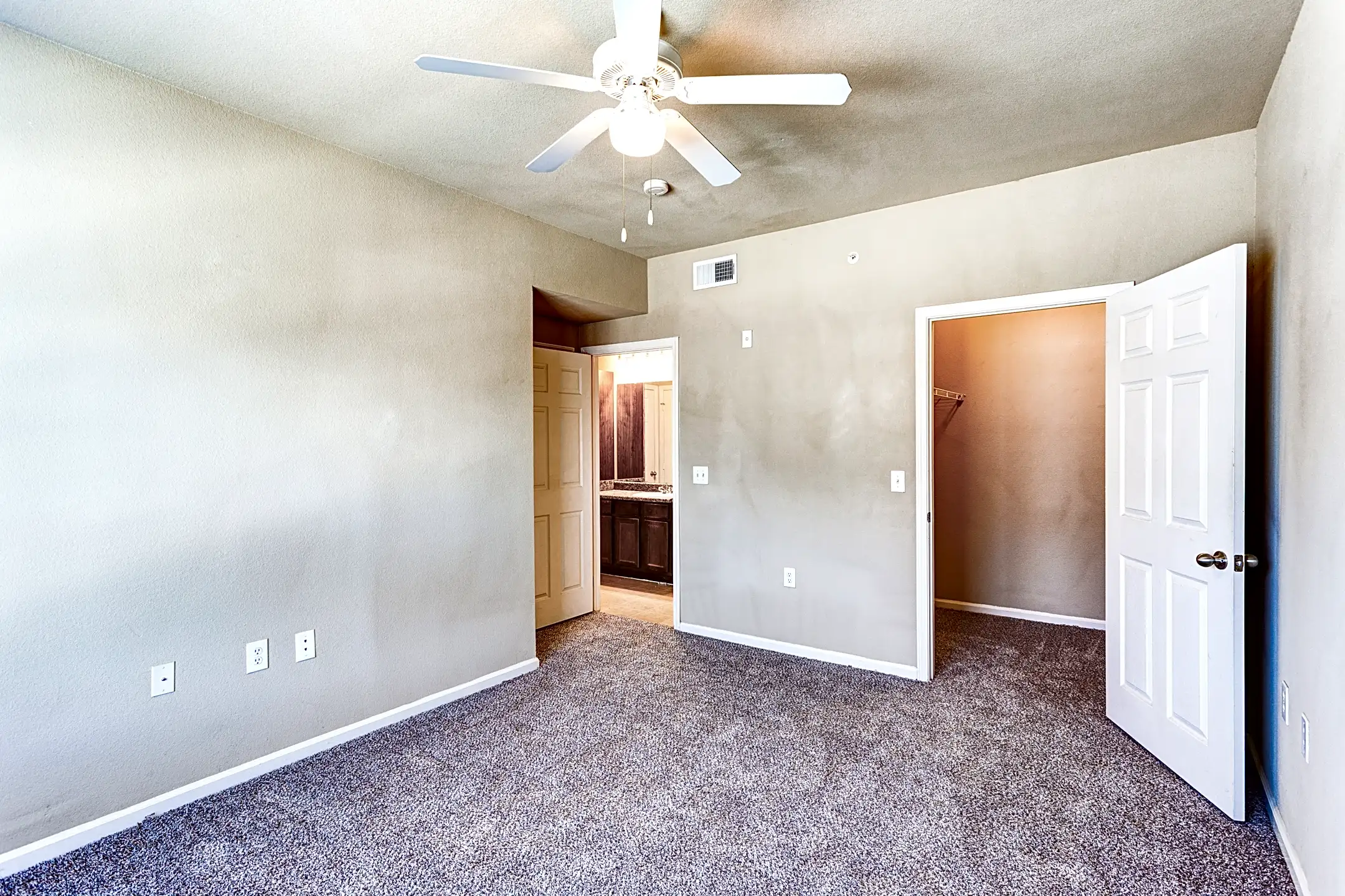 Magnolia at Mesquite Creek 900 Gross Rd Mesquite, TX Apartments for