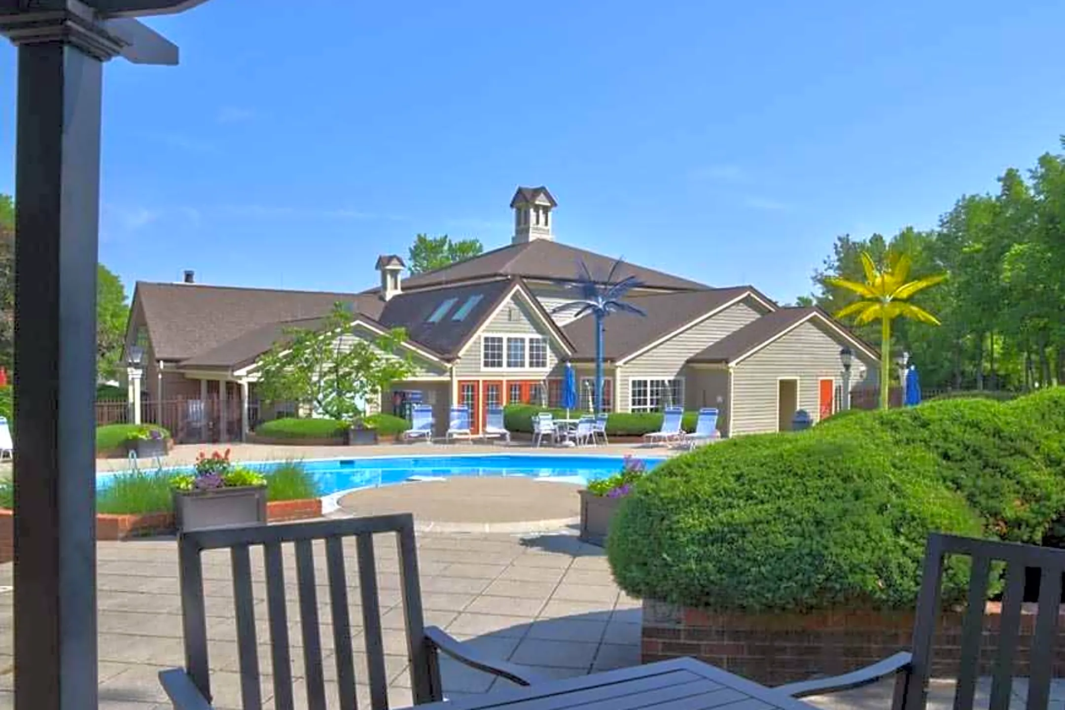 Pool - Steeplechase Apartments - Centerville, OH