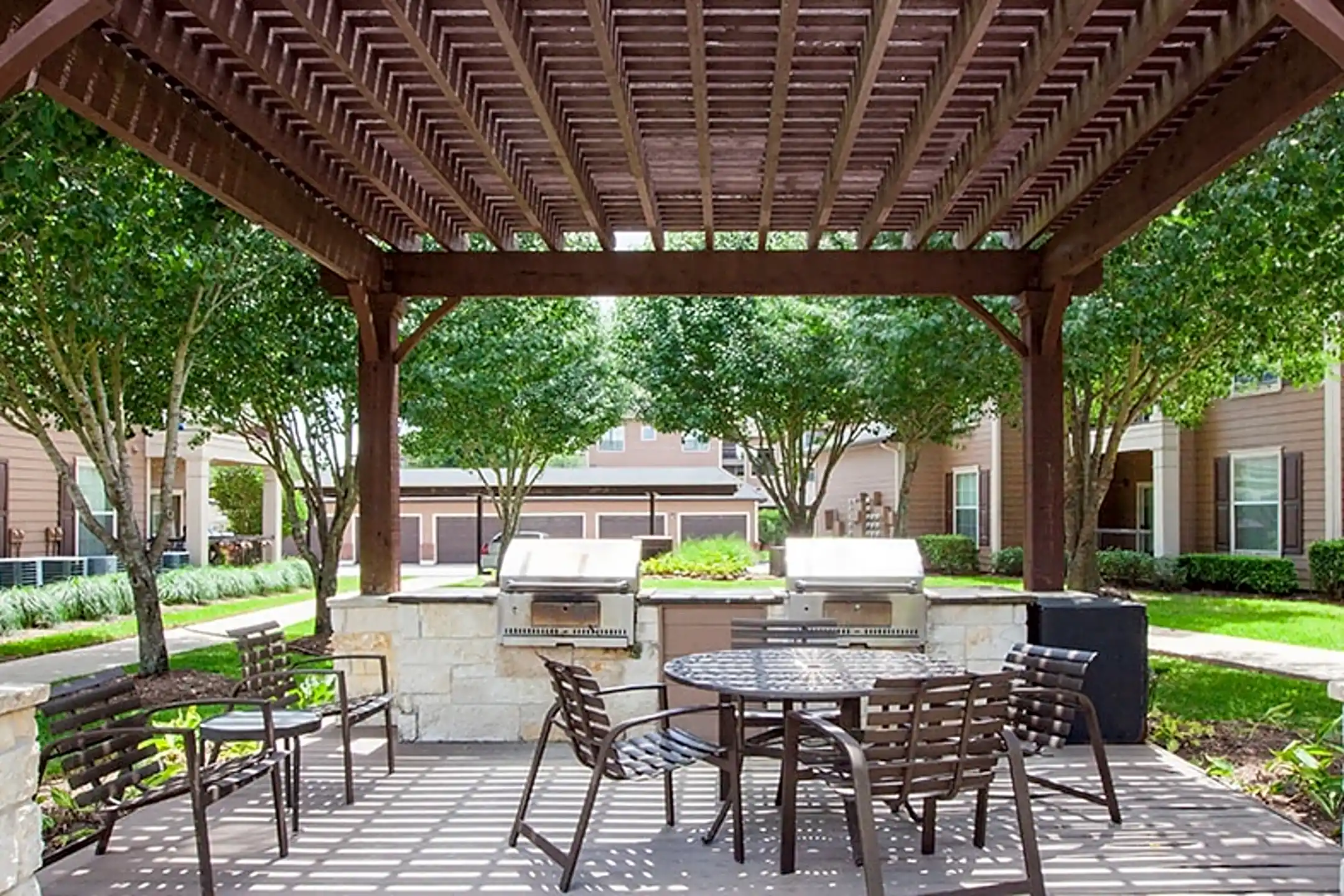 MAA Fall Creek 8330 N Sam Houston Pkwy E Humble, TX Apartments for