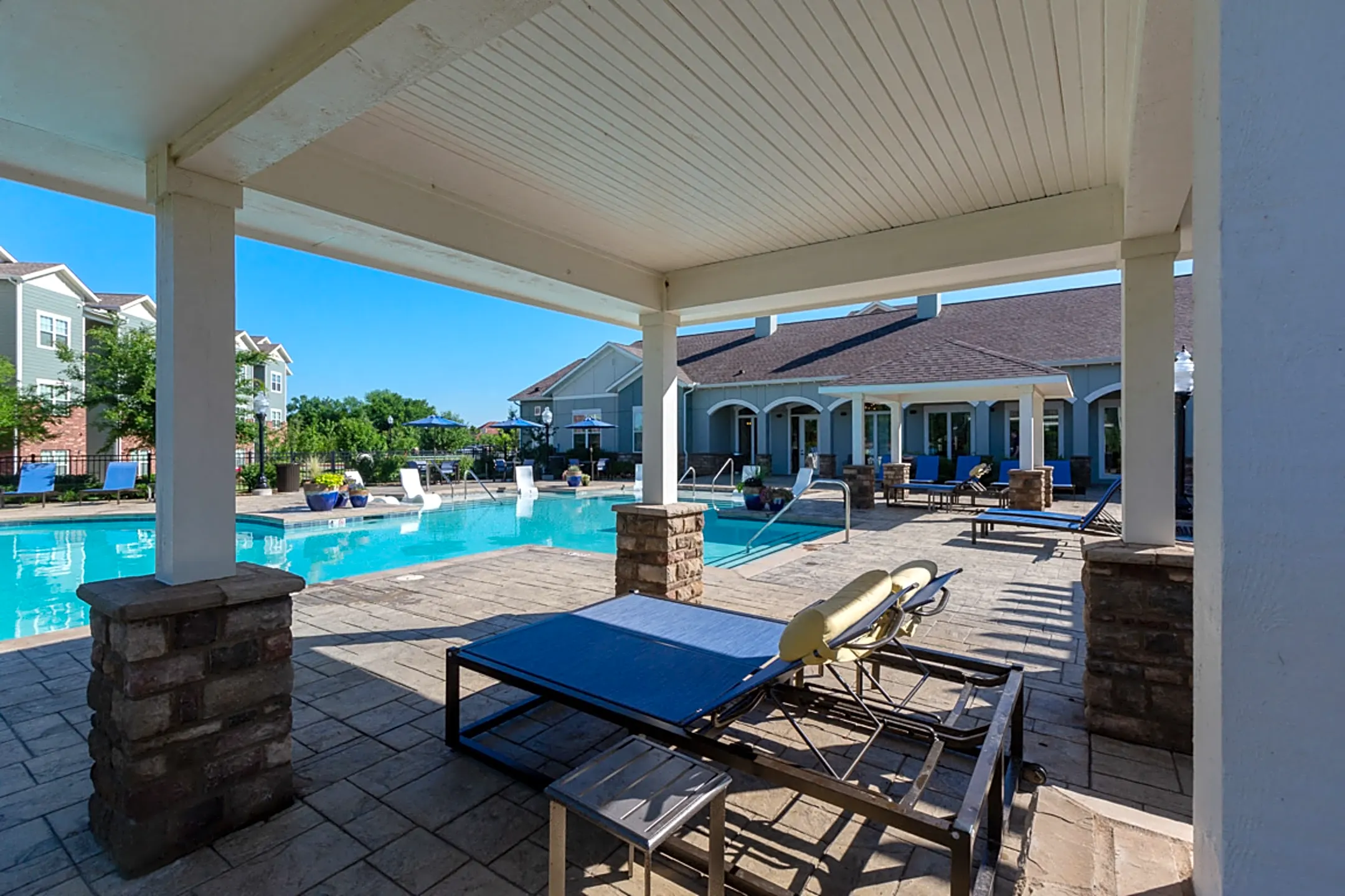 Creekside Apartment Homes Broken Arrow, OK 74012