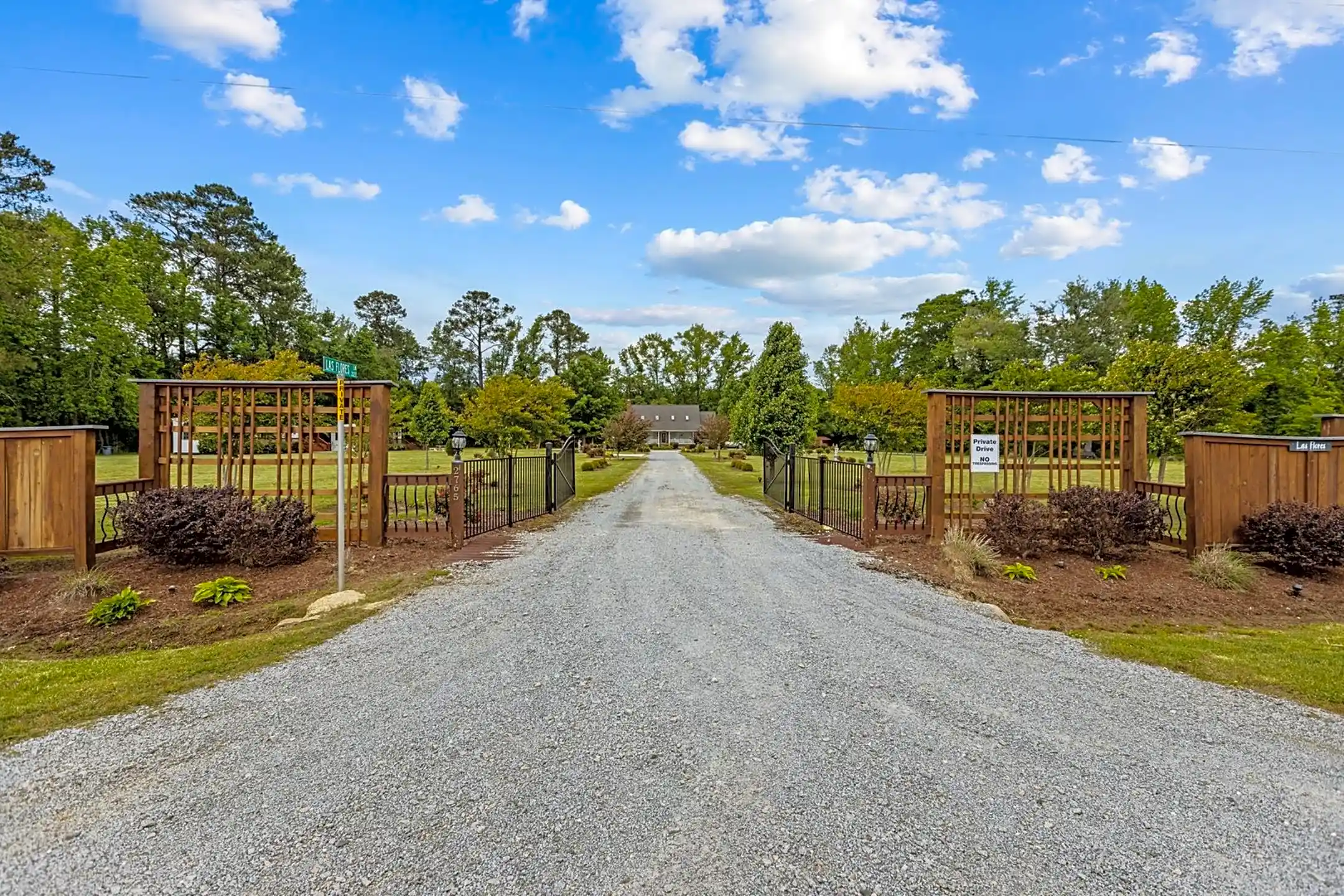 2110 Las Flores Ln Grimesland, NC Houses for Rent Rent.