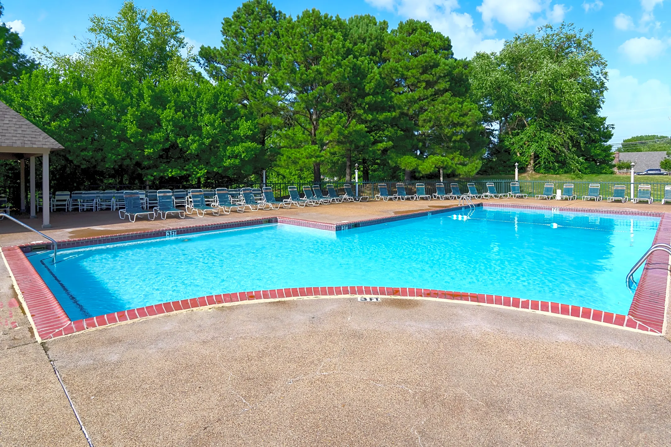 Woodchase Apartments - Cordova, TN 38016