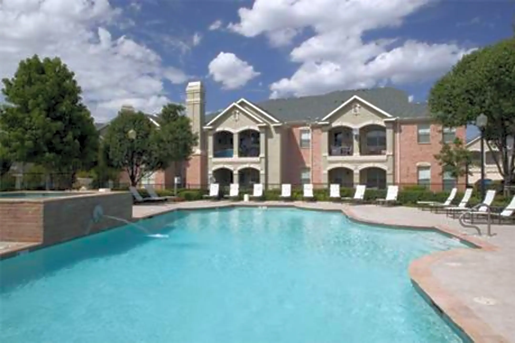 Villas of Spring Creek 6301 Stonewood Dr Plano, TX Apartments for