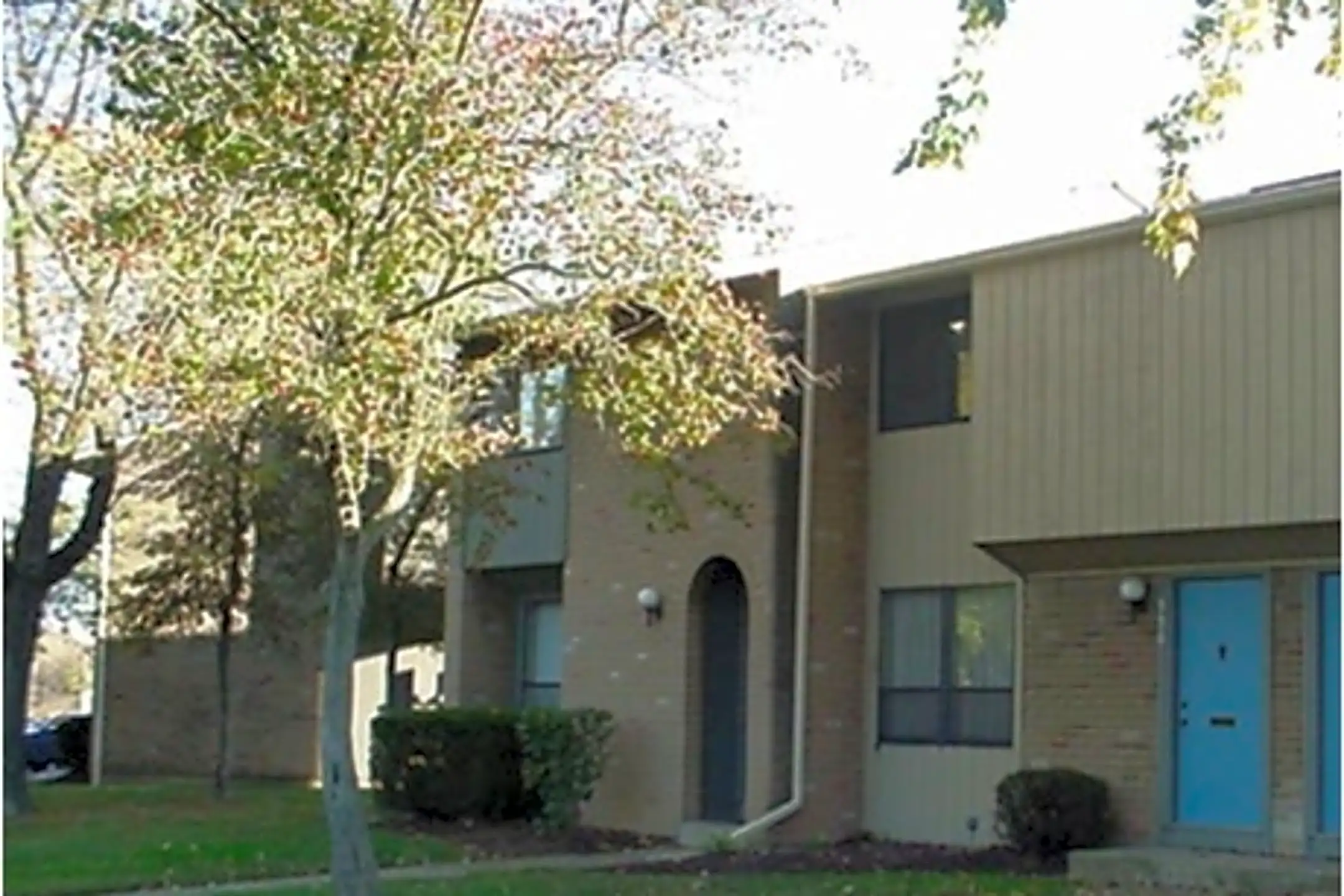 Nicholas Square Circleville, OH 43113